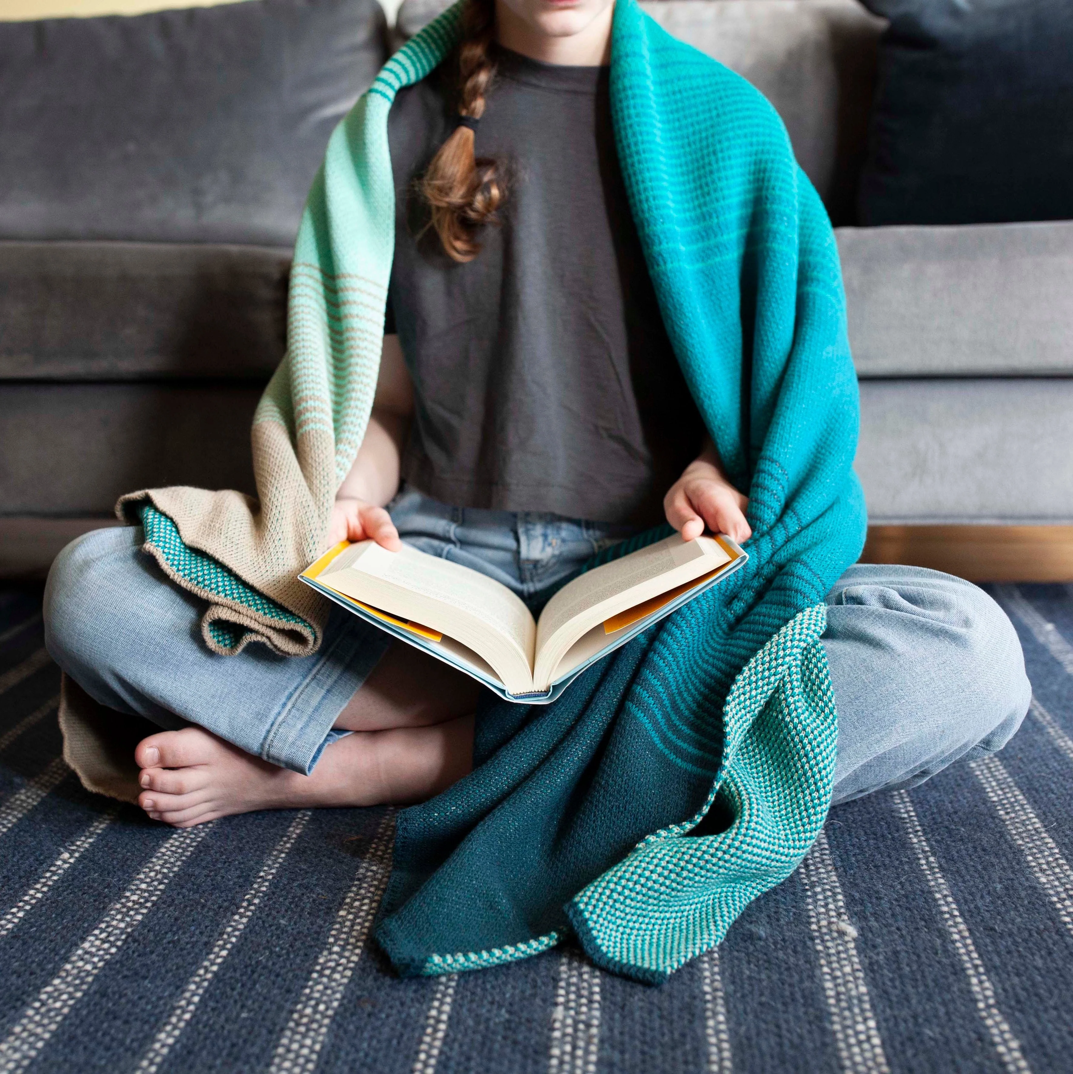 Isla Ombré Throw - Image 4