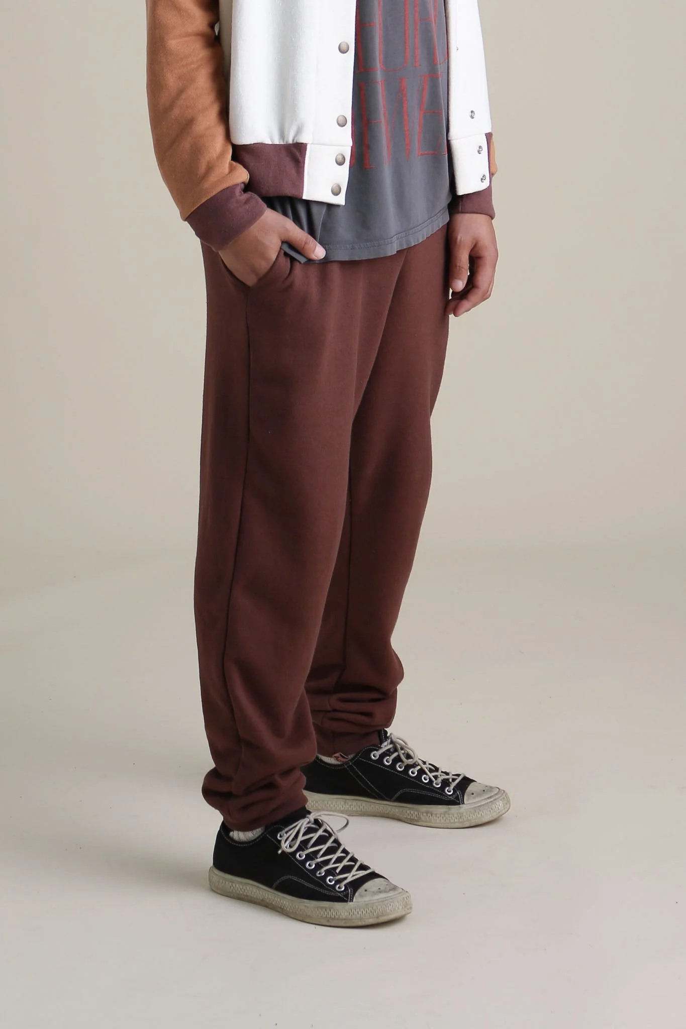 Joggers in Chestnut - Image 3