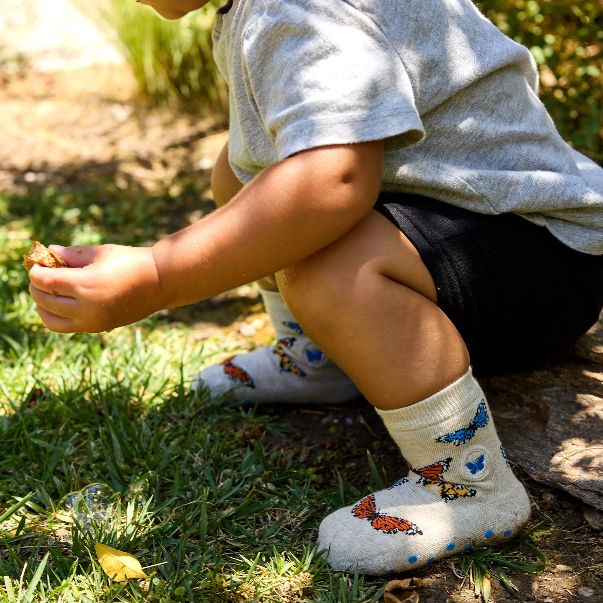 Kids Socks that Protect Butterflies - Image 9