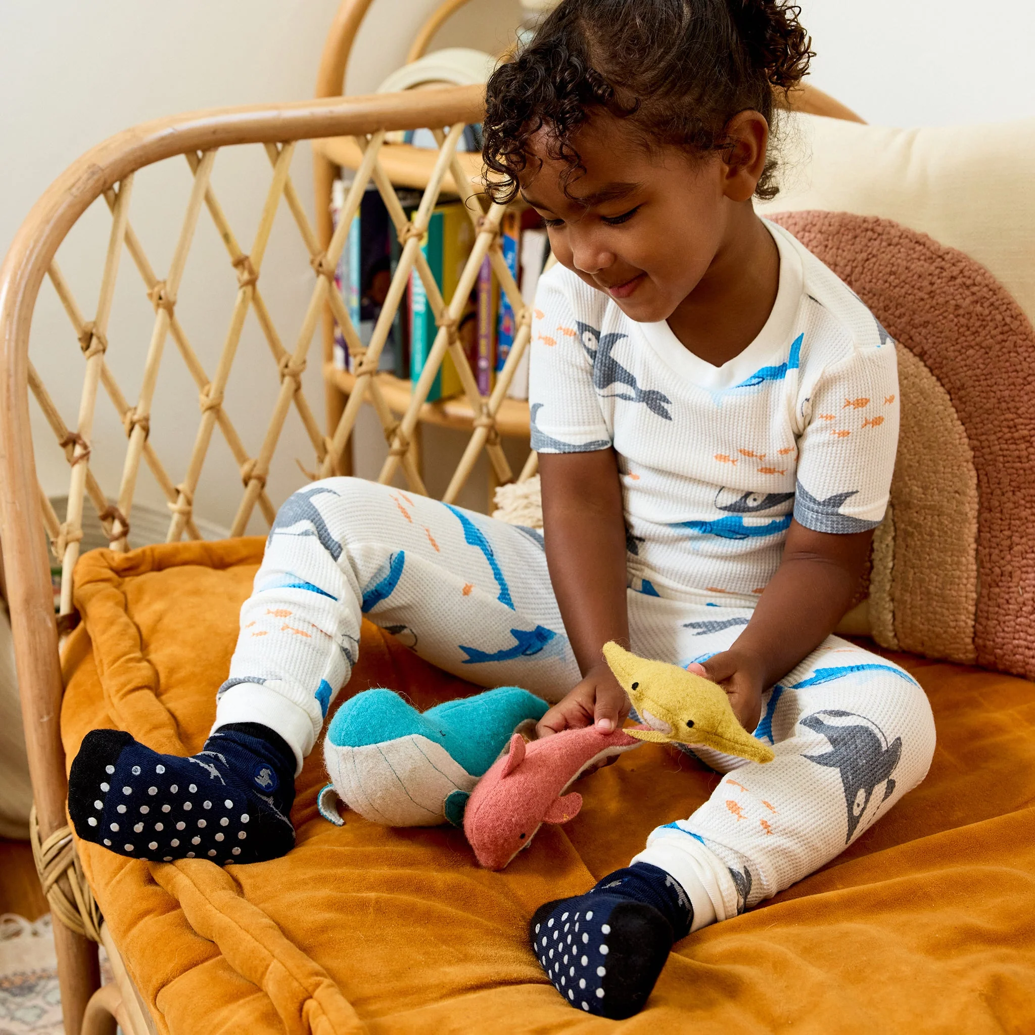 Kids Socks that Protect Sharks - Image 7