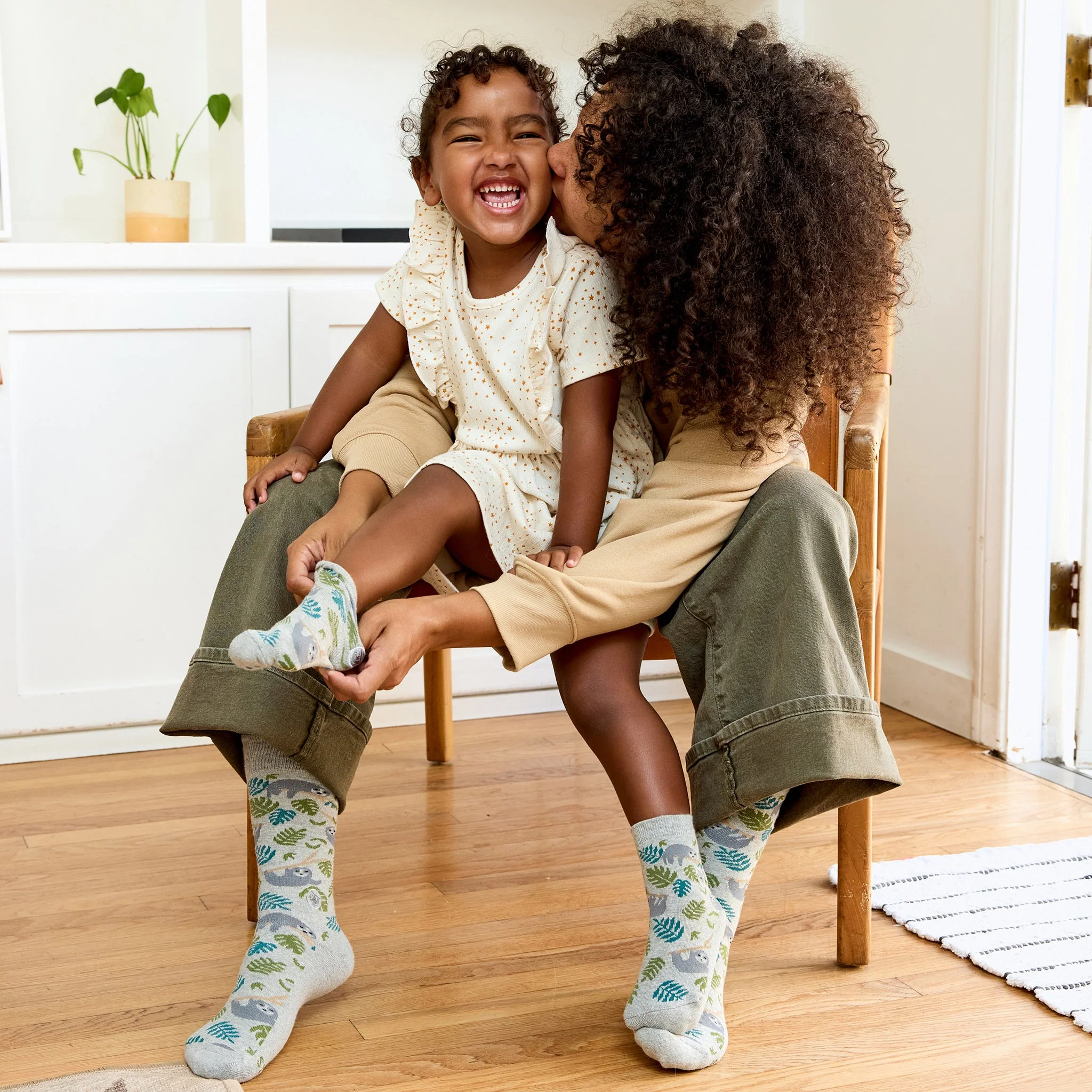 Kids Socks that Protect Sloths - Image 5