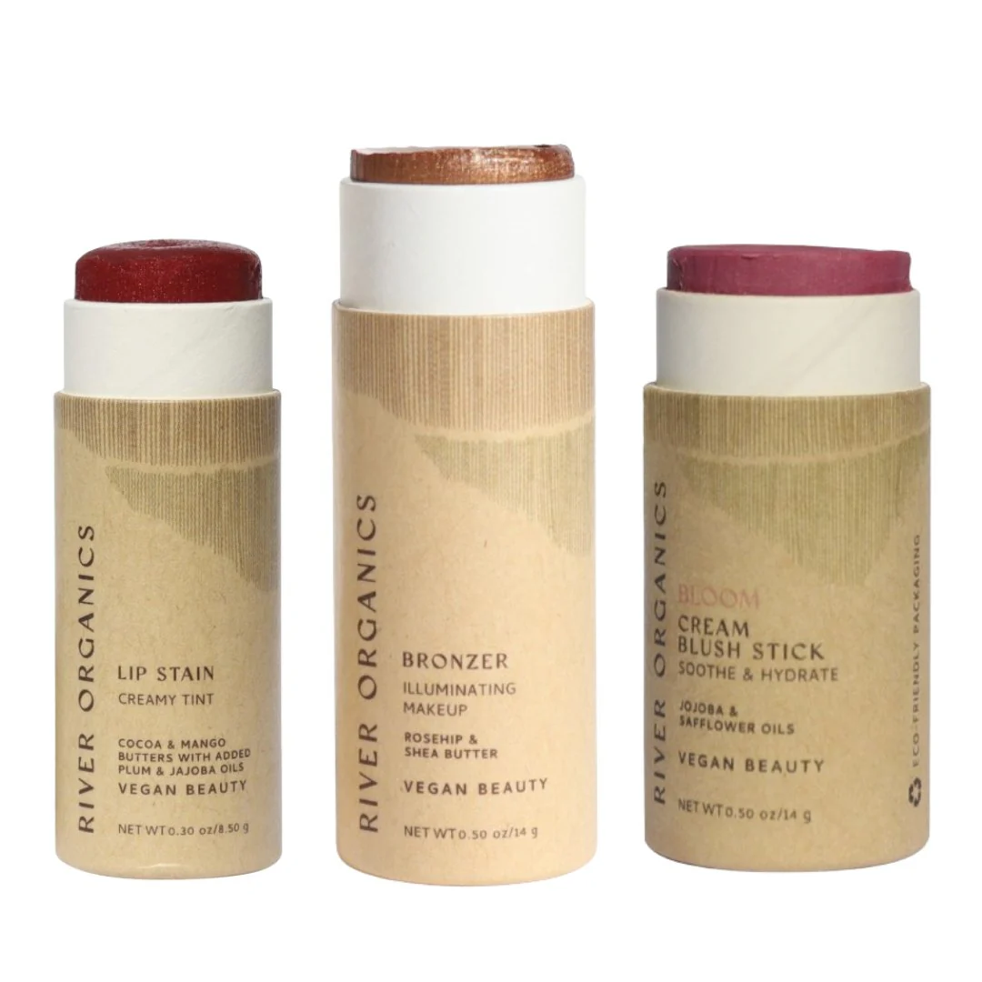Lip + Highlighter + Blush Set - Image 11