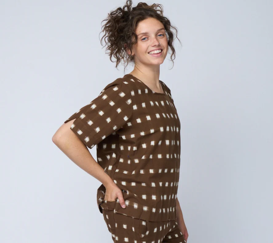 Mare Boxy Cropped Shirt Ikat Squares Mocha - Image 3