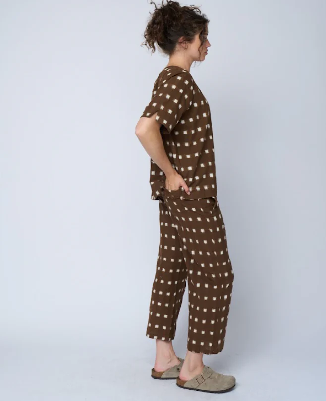Mare Boxy Cropped Shirt Ikat Squares Mocha - Image 4