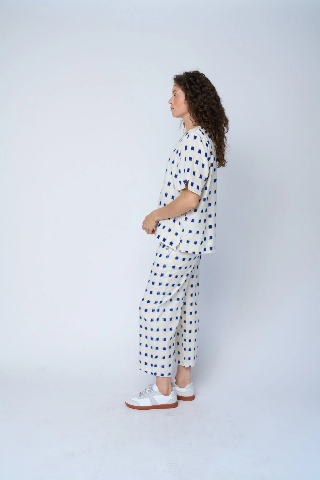 Mare Boxy Cropped Shirt Ikat Squares Natural Cobalt - Image 7