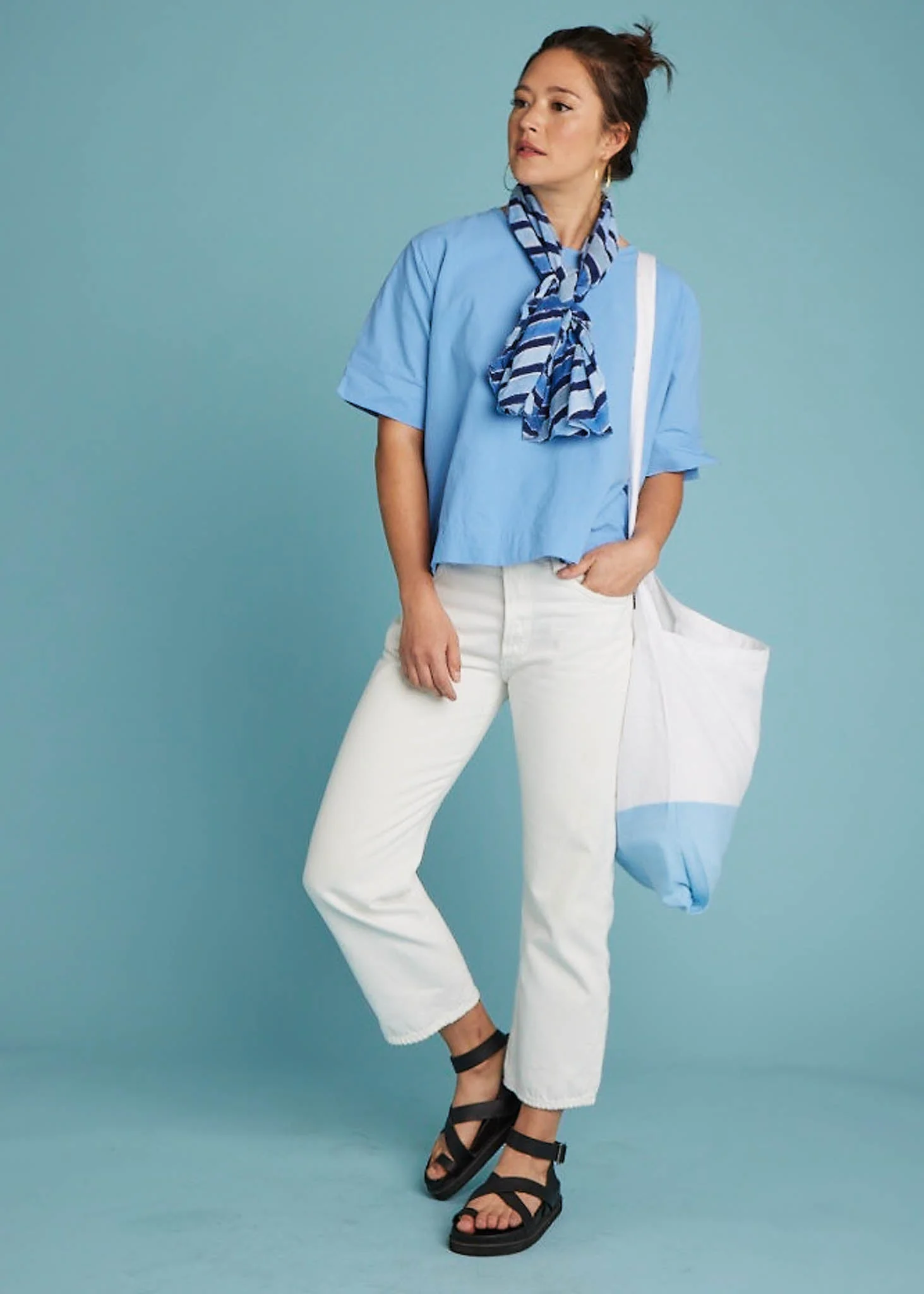 Mare Boxy Cropped Shirt - Linen Coastal Blue - Image 5