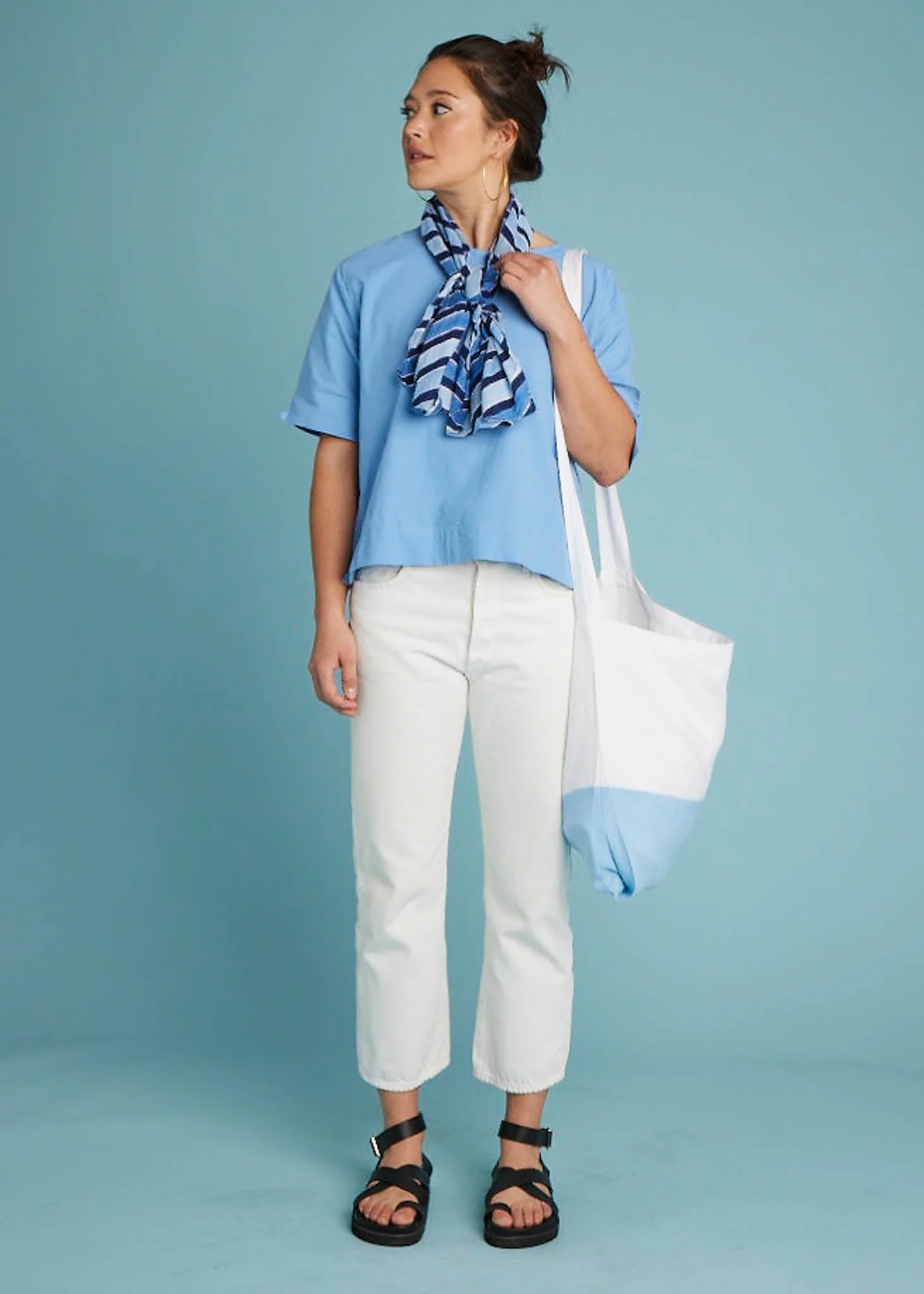 Mare Boxy Cropped Shirt - Linen Coastal Blue - Image 6