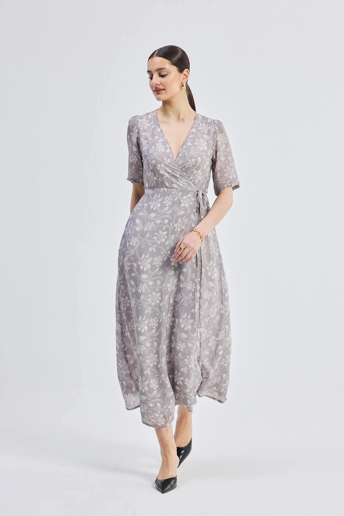 Maxi Wrap Floral dress in Vintage Vines - Image 5
