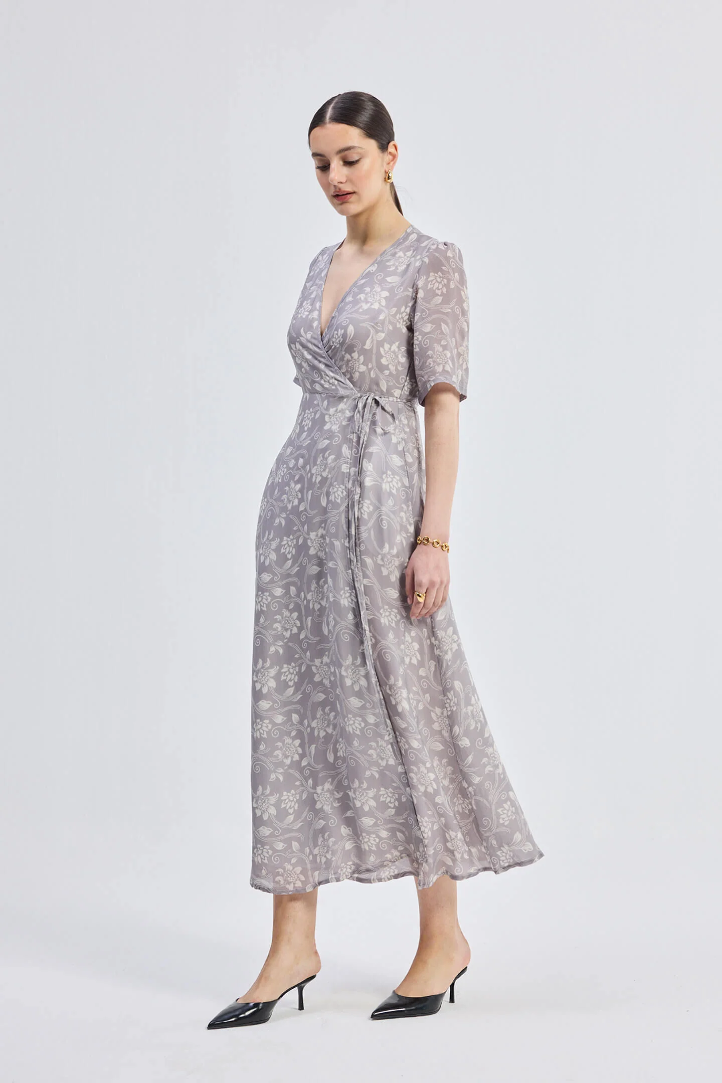 Maxi Wrap Floral dress in Vintage Vines - Image 9