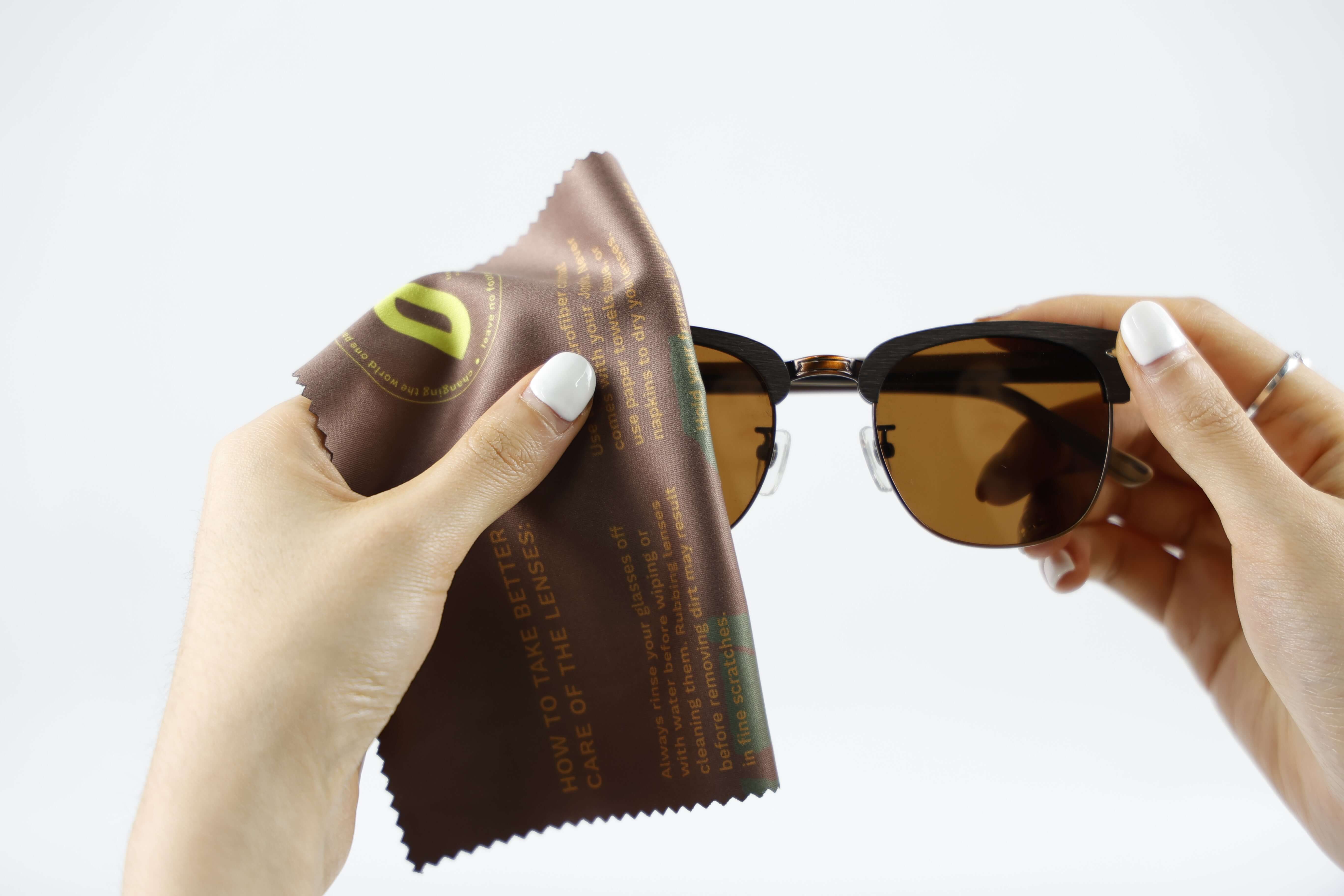 Microfiber Sunglasses Cloth - Pack of 4 - Image 4