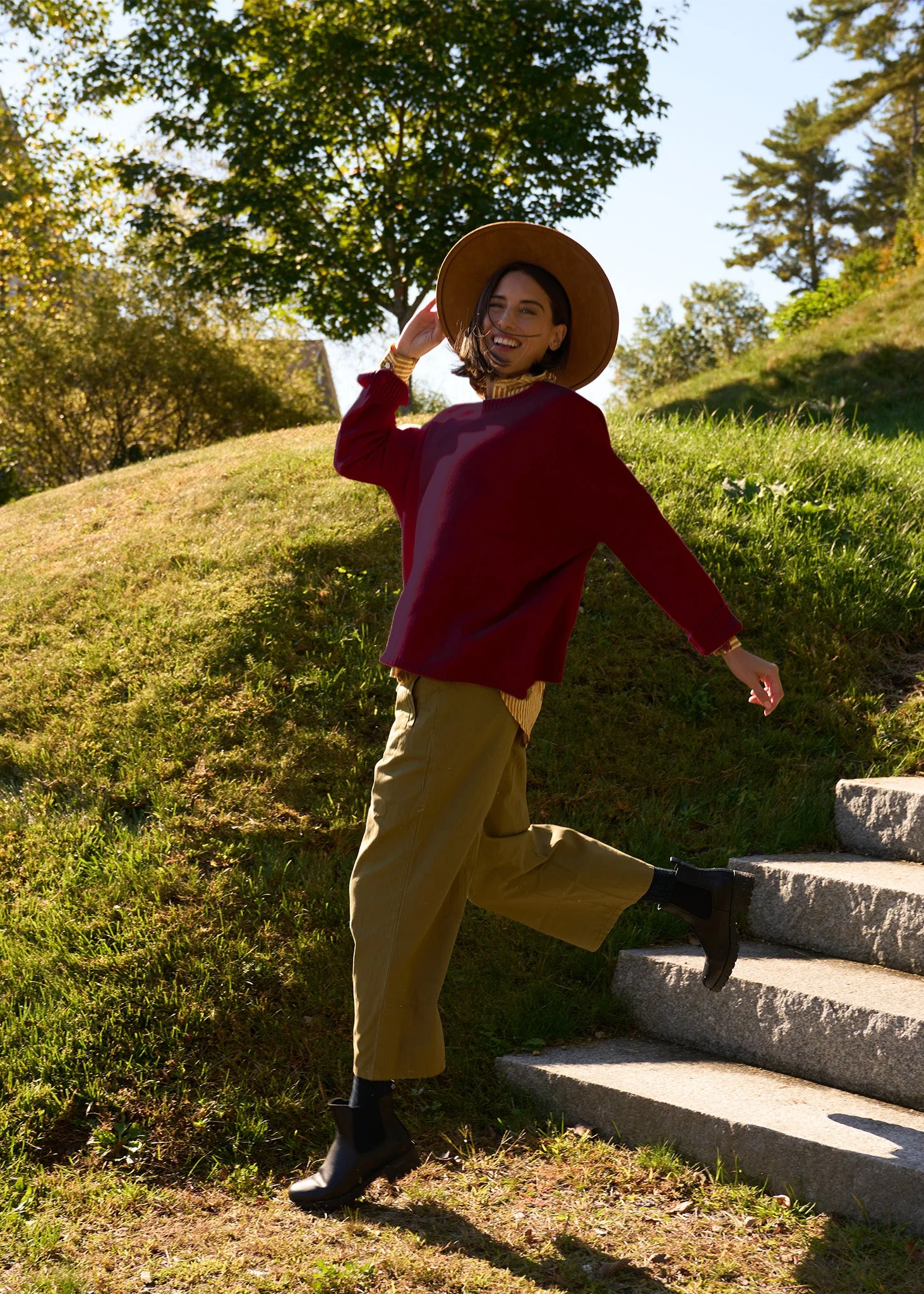 Nantucket Boxy Recycled Cashmere Sweater - Bordeaux - Image 2
