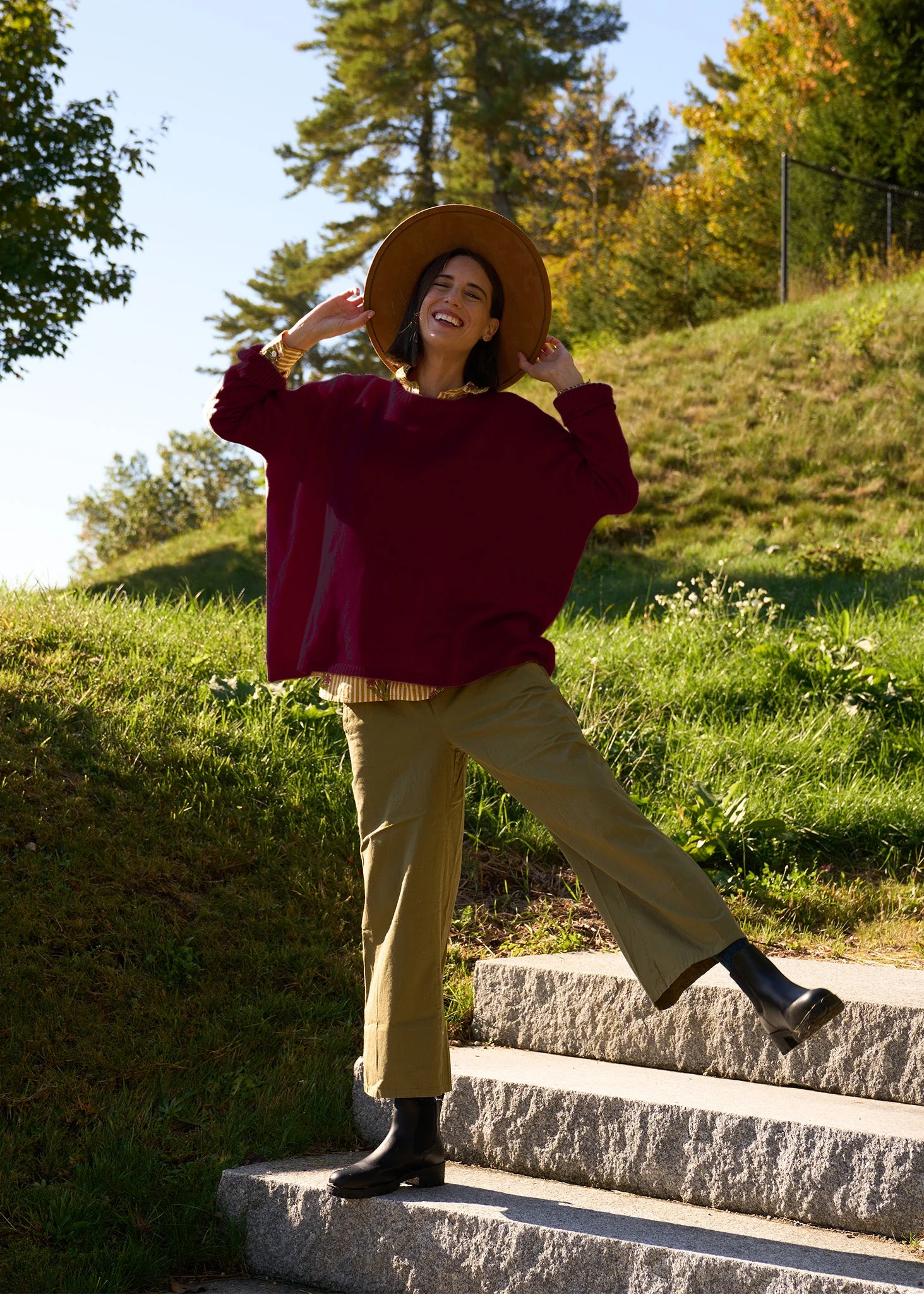 Nantucket Boxy Recycled Cashmere Sweater - Bordeaux - Image 3