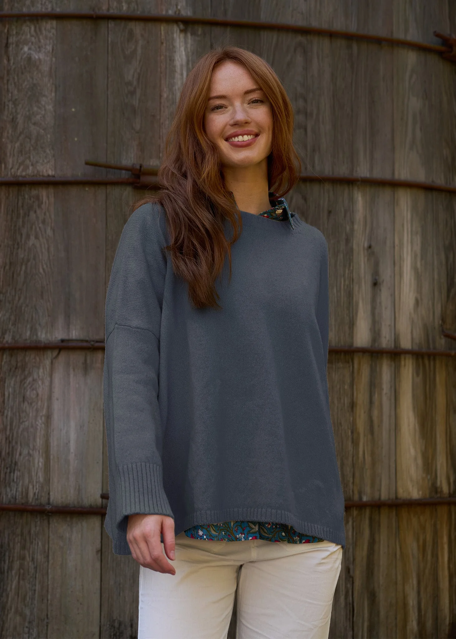 Nantucket Boxy Recycled Cashmere Sweater - Charcoal - Image 3