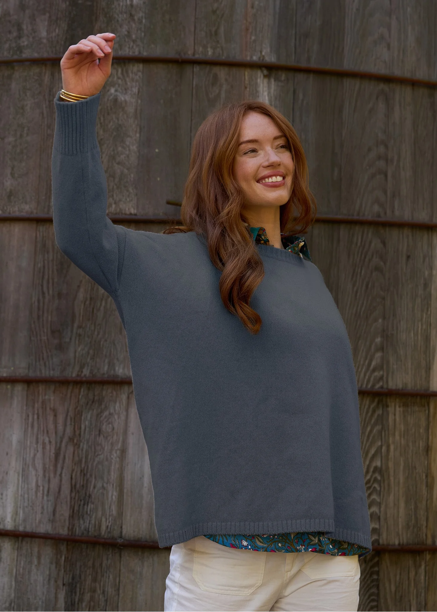 Nantucket Boxy Recycled Cashmere Sweater - Charcoal - Image 4