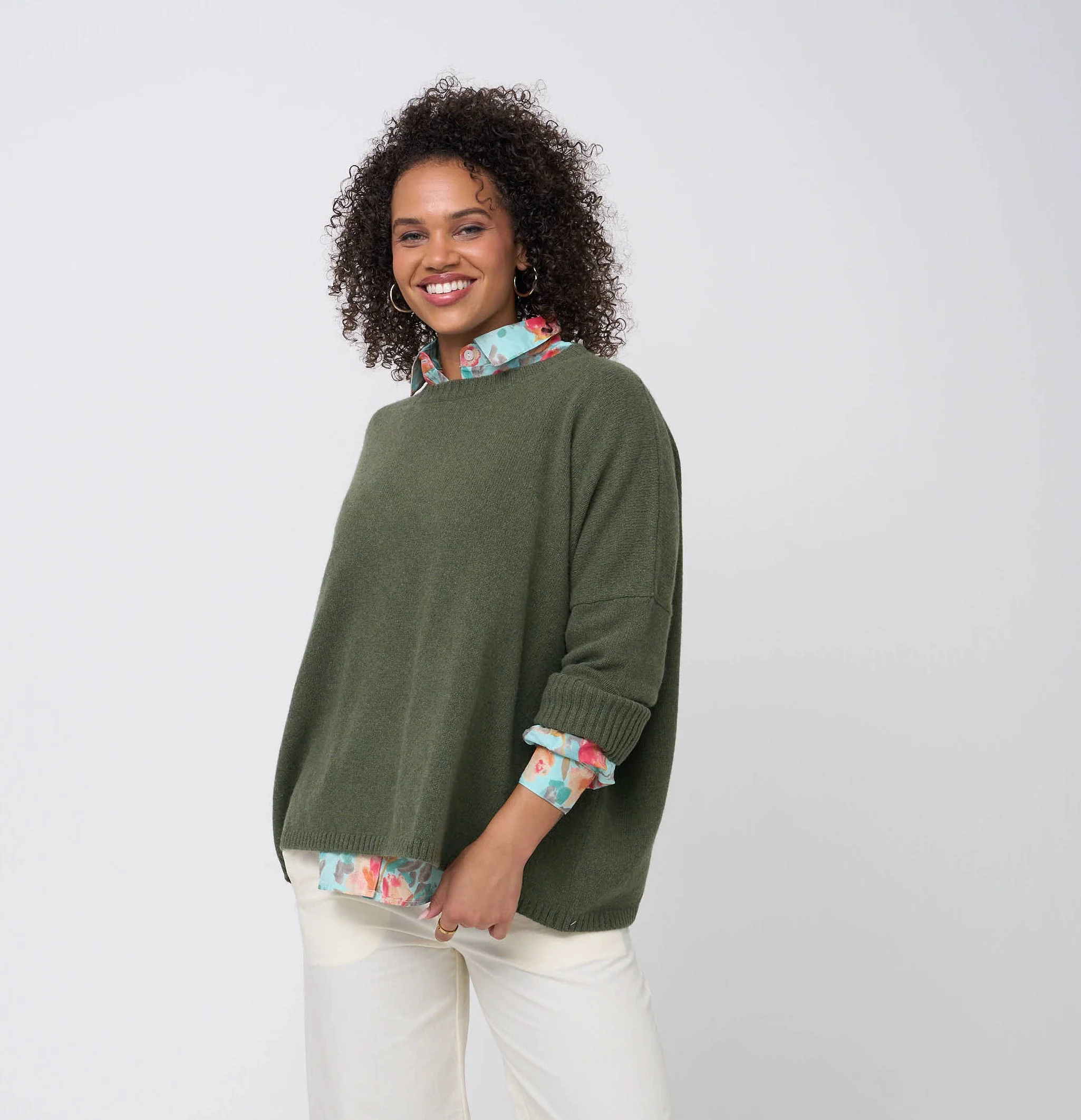 Nantucket Boxy Recycled Cashmere Sweater - Olive Oil - Image 4