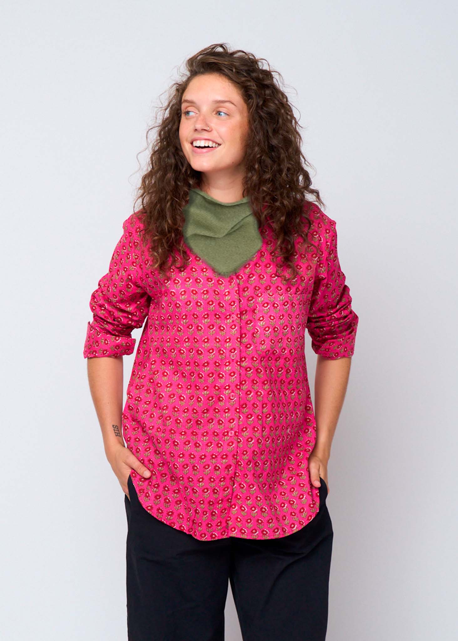 Newport Triangle Recycled Cashmere Scarf - Olive - Image 2