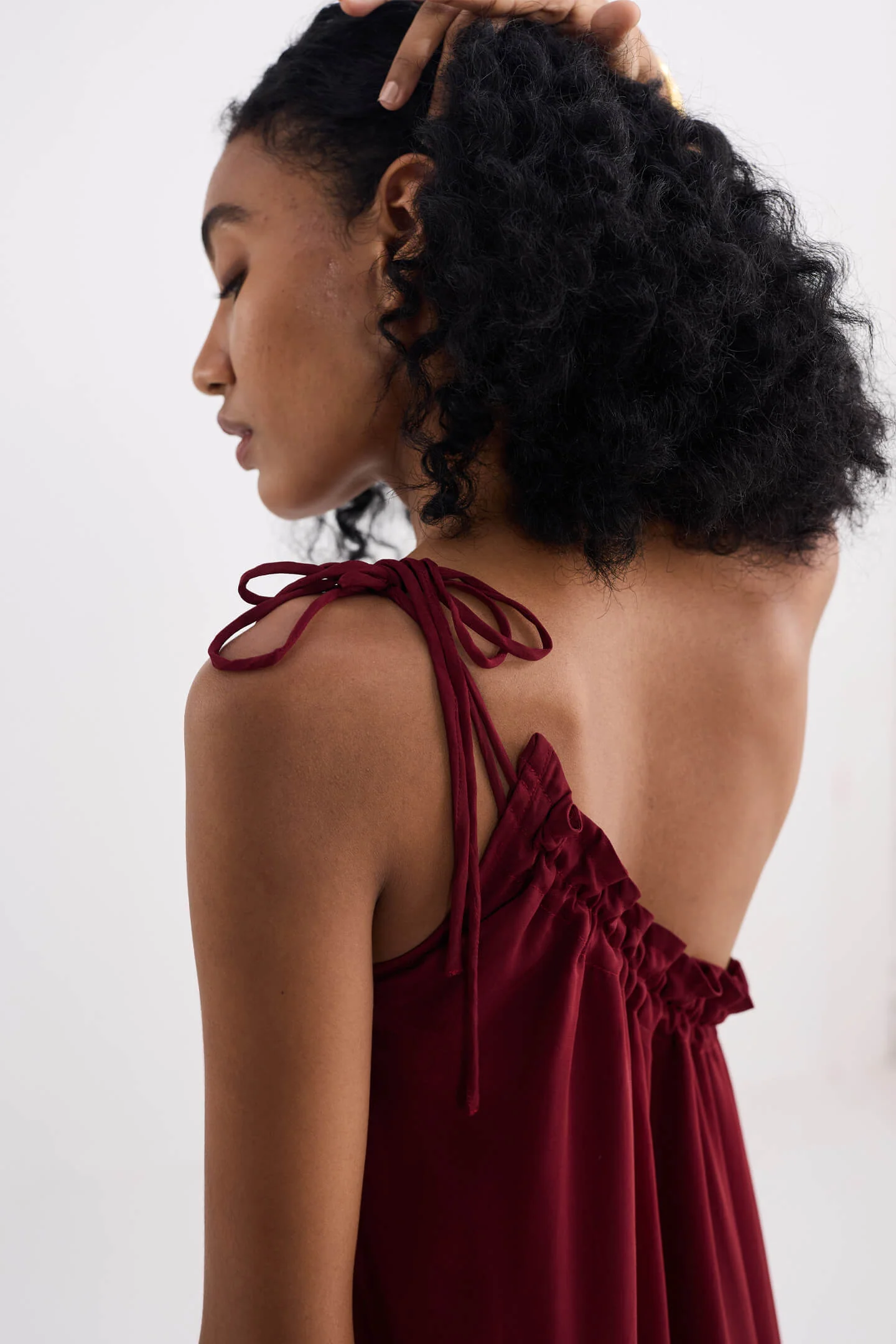 One-shoulder Maxi dress in Burgundy - Image 4