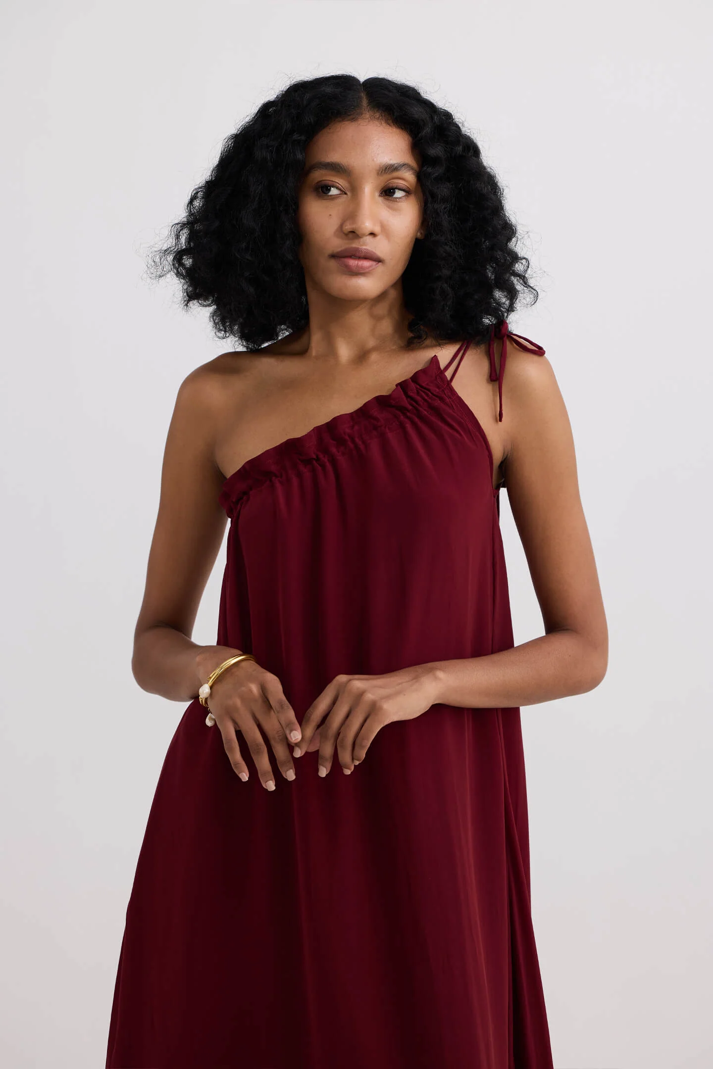 One-shoulder Maxi dress in Burgundy - Image 6