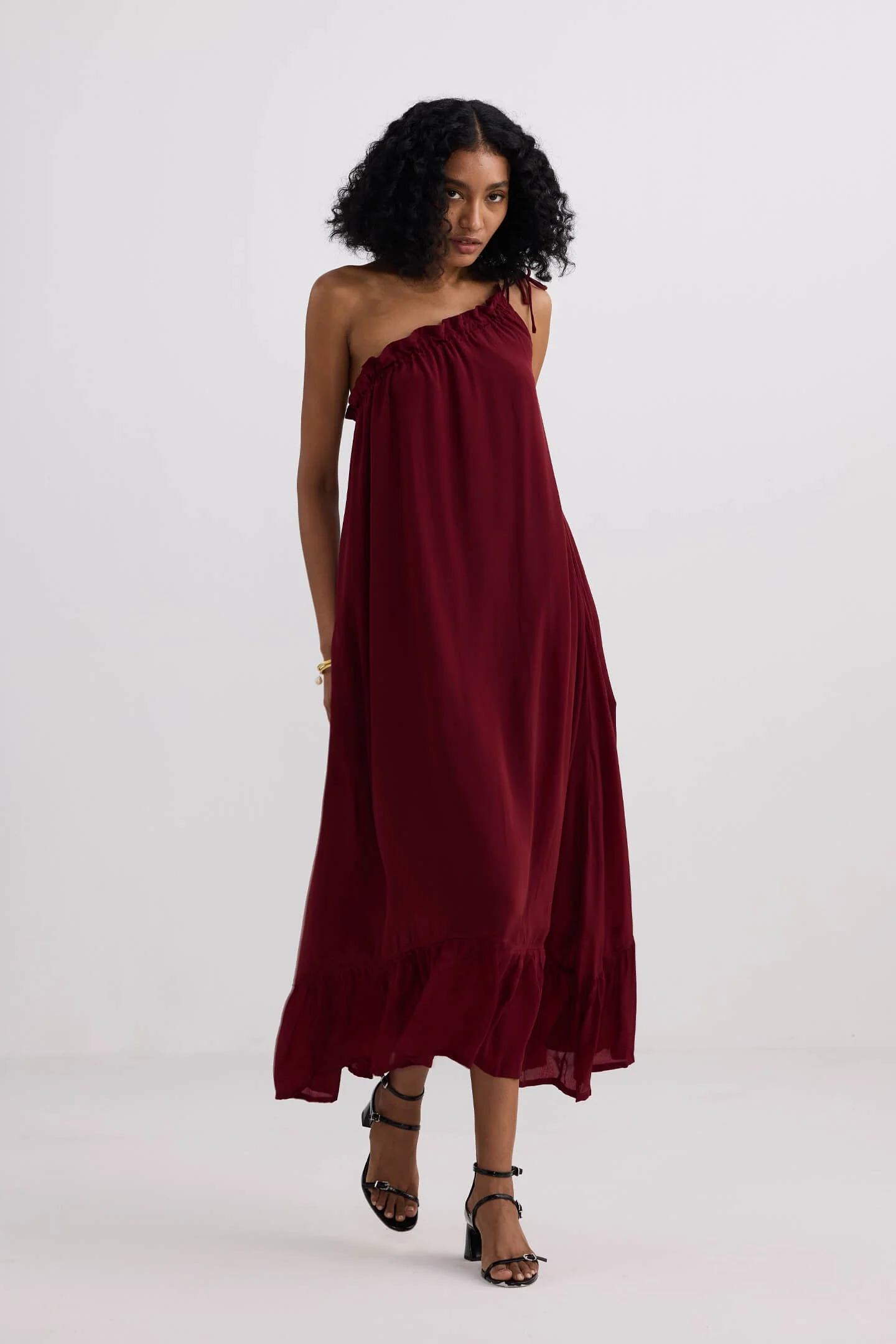 One-shoulder Maxi dress in Burgundy - Image 9