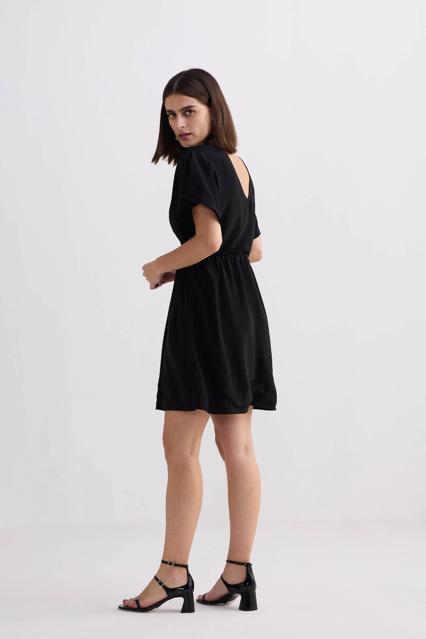 Oversized Gathered Short Dress in Black - Image 2