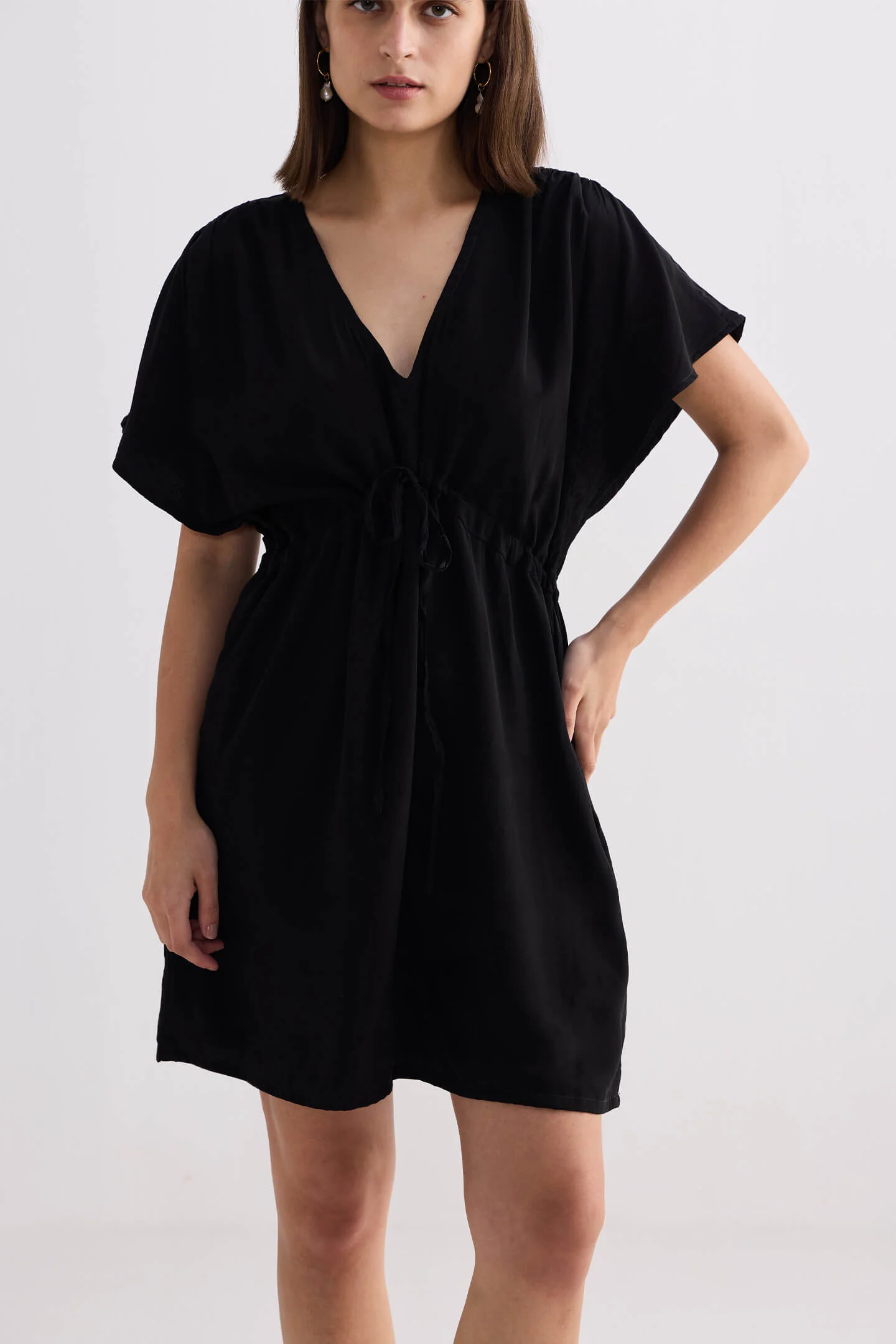 Oversized Gathered Short Dress in Black - Image 4
