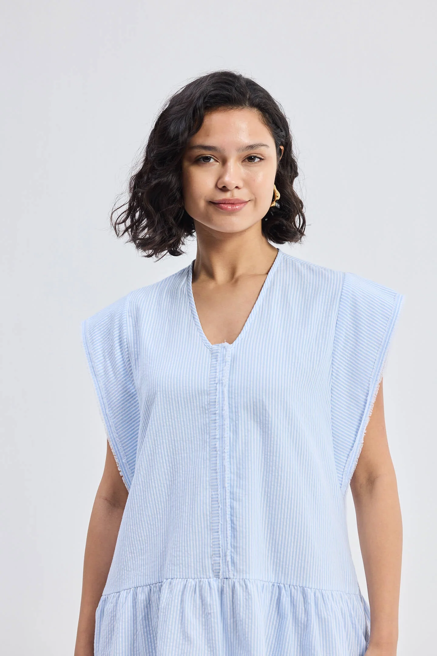Oversized V neck Short Dress with Frayed Sleeves - Image 6