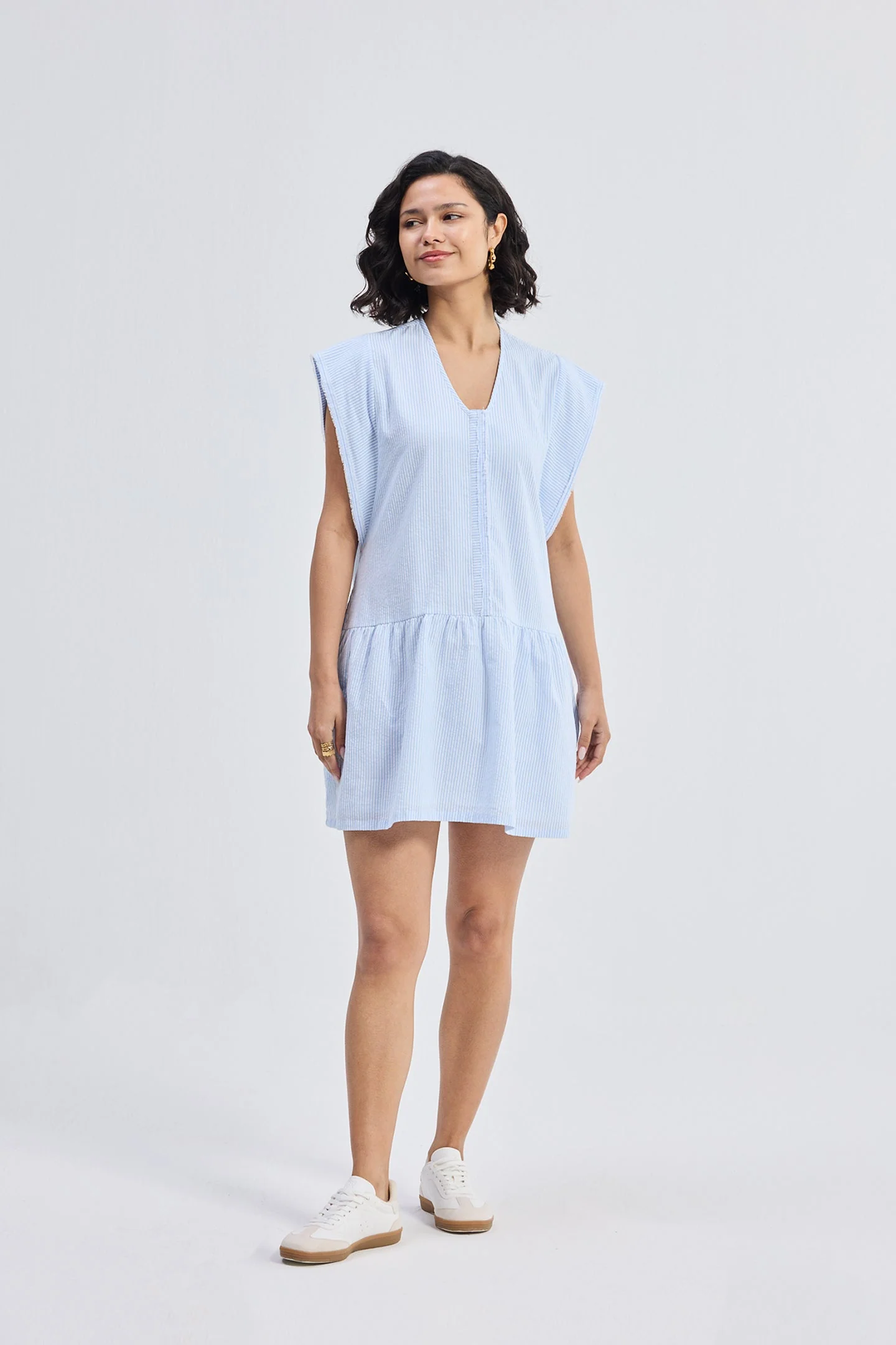 Oversized V neck Short Dress with Frayed Sleeves - Image 8