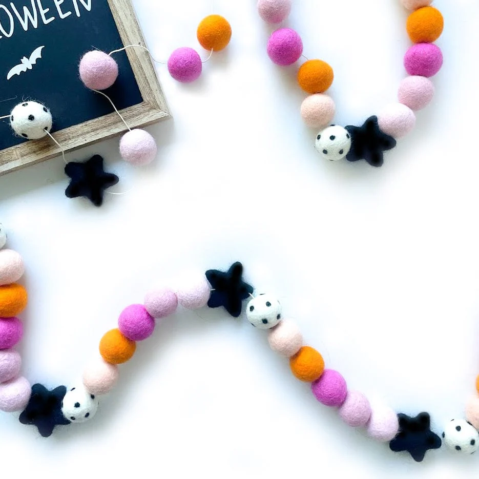 Pink & Spooky - Eco Garland - Image 3