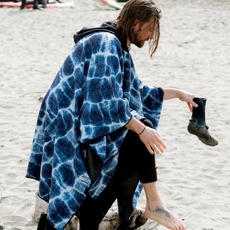 Poncho Towel: Agua Blue - Image 5