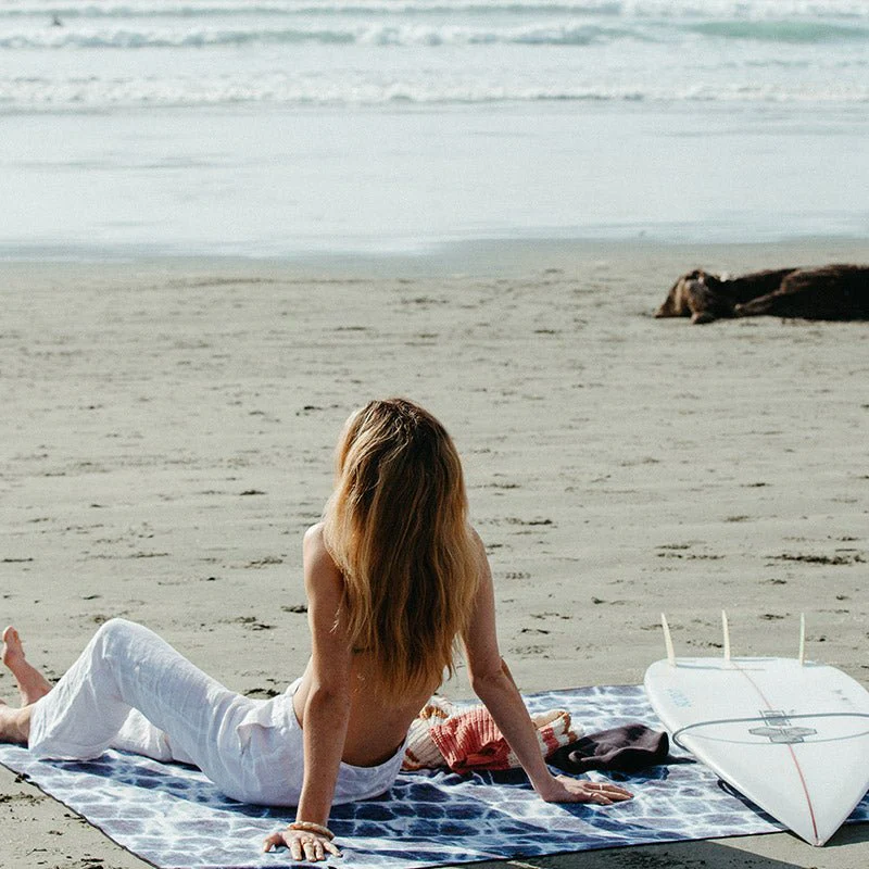 Poncho Towel: Agua Blue - Image 6