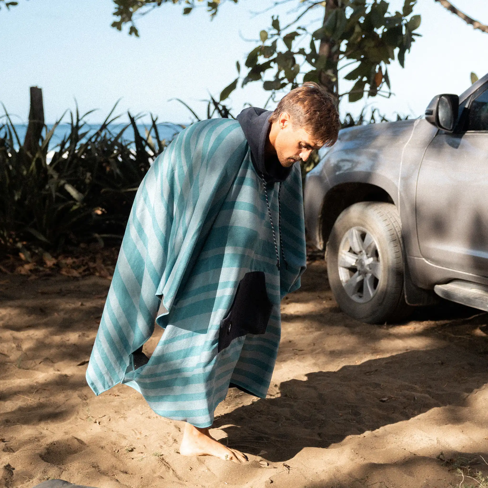 Poncho Towel: Sidewinder Agua - Image 9