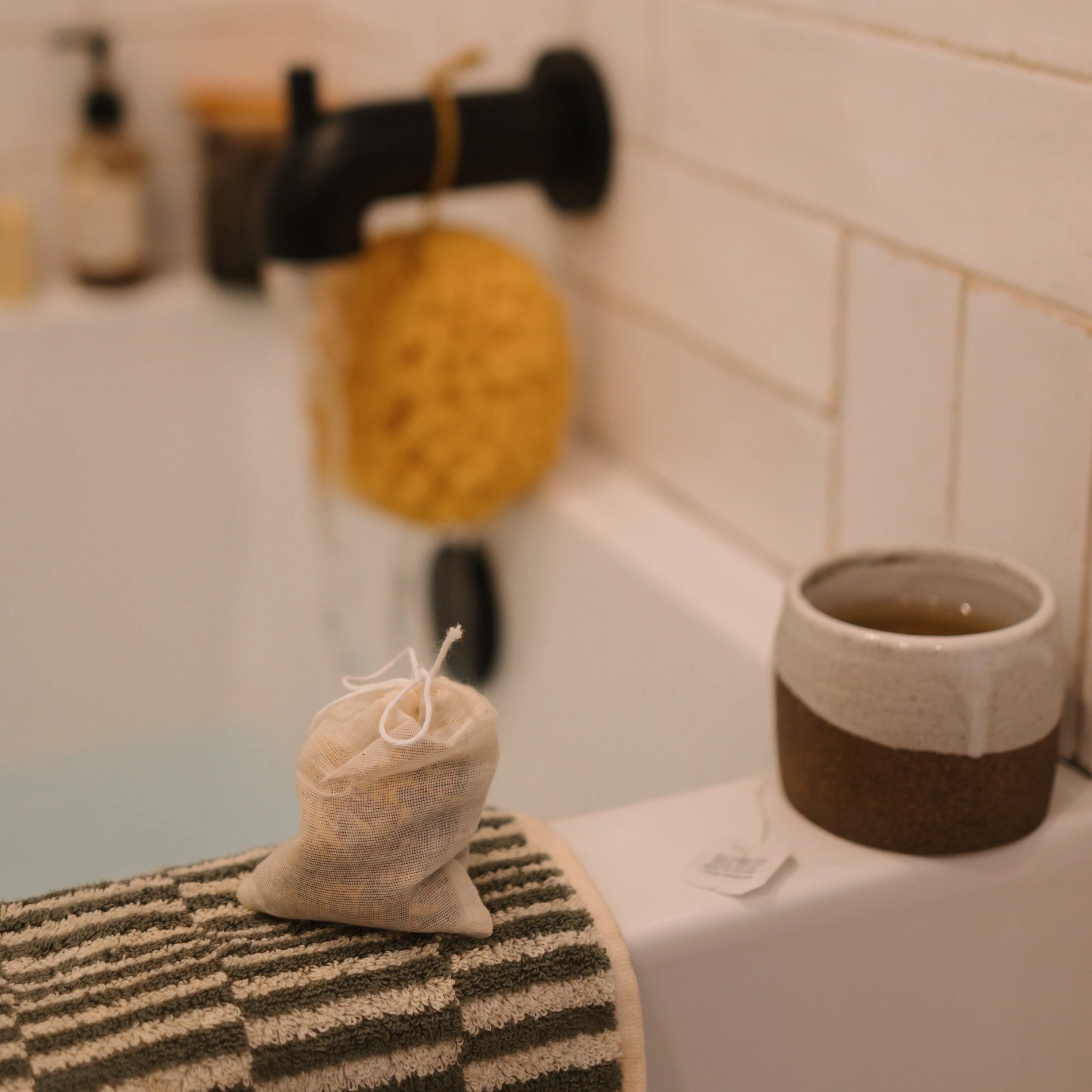 postpartum herbal sitz bath - Image 4