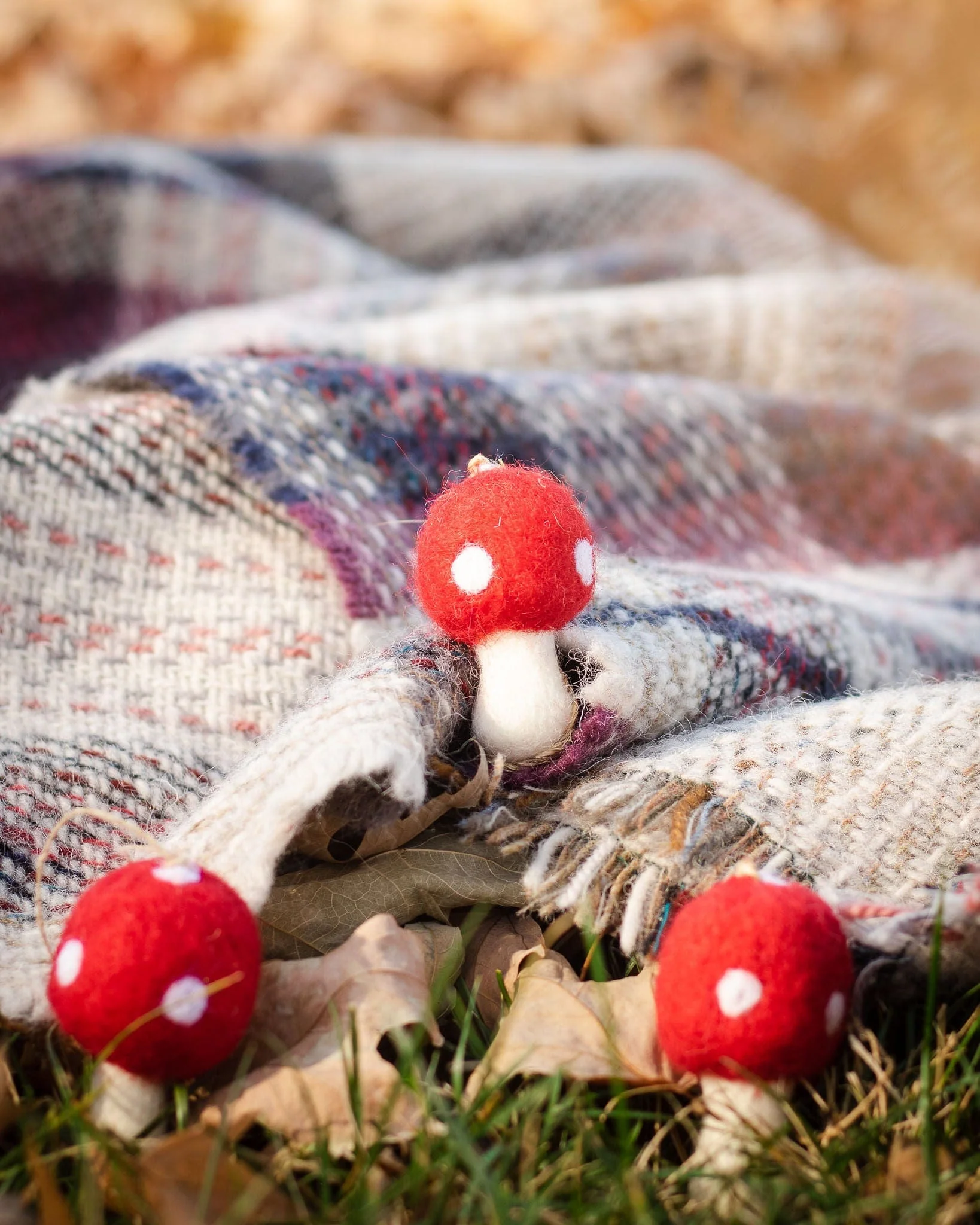 Red Toadstool Ornaments - Set of 3 - Image 5