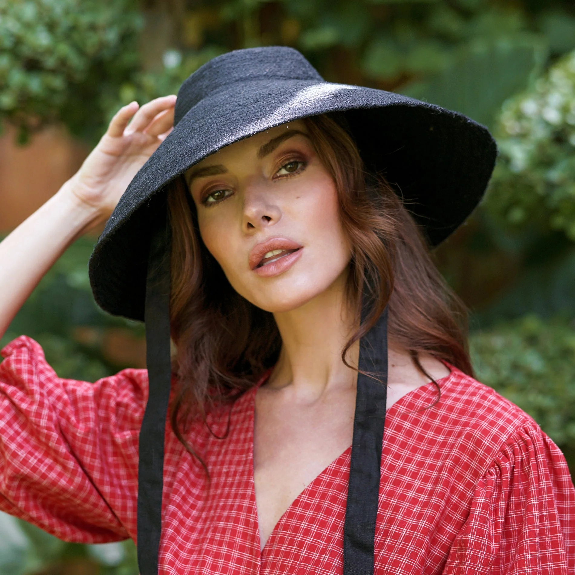REIGN Jute Straw Hat In Black - Image 2
