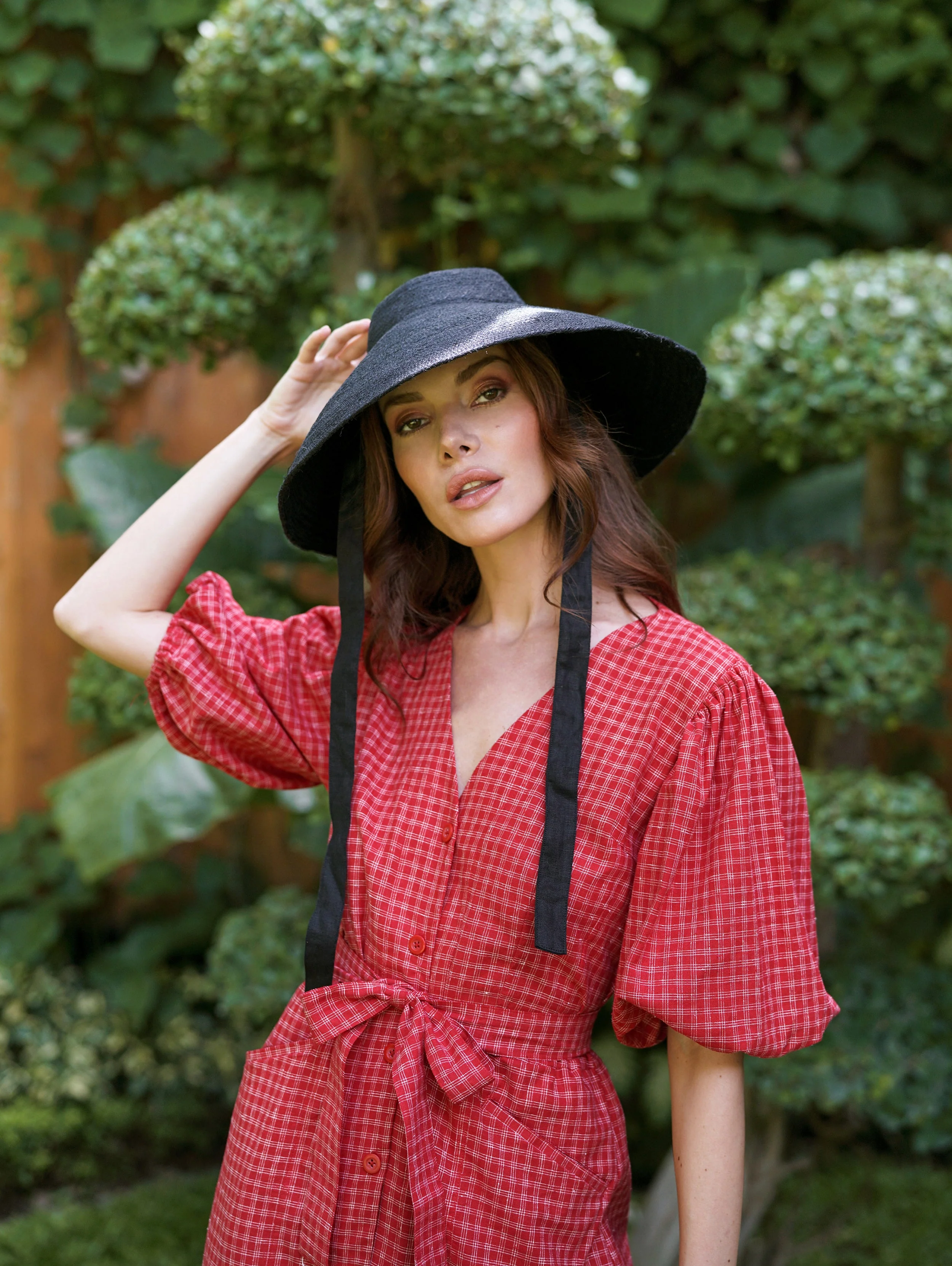 REIGN Jute Straw Hat In Black - Image 4