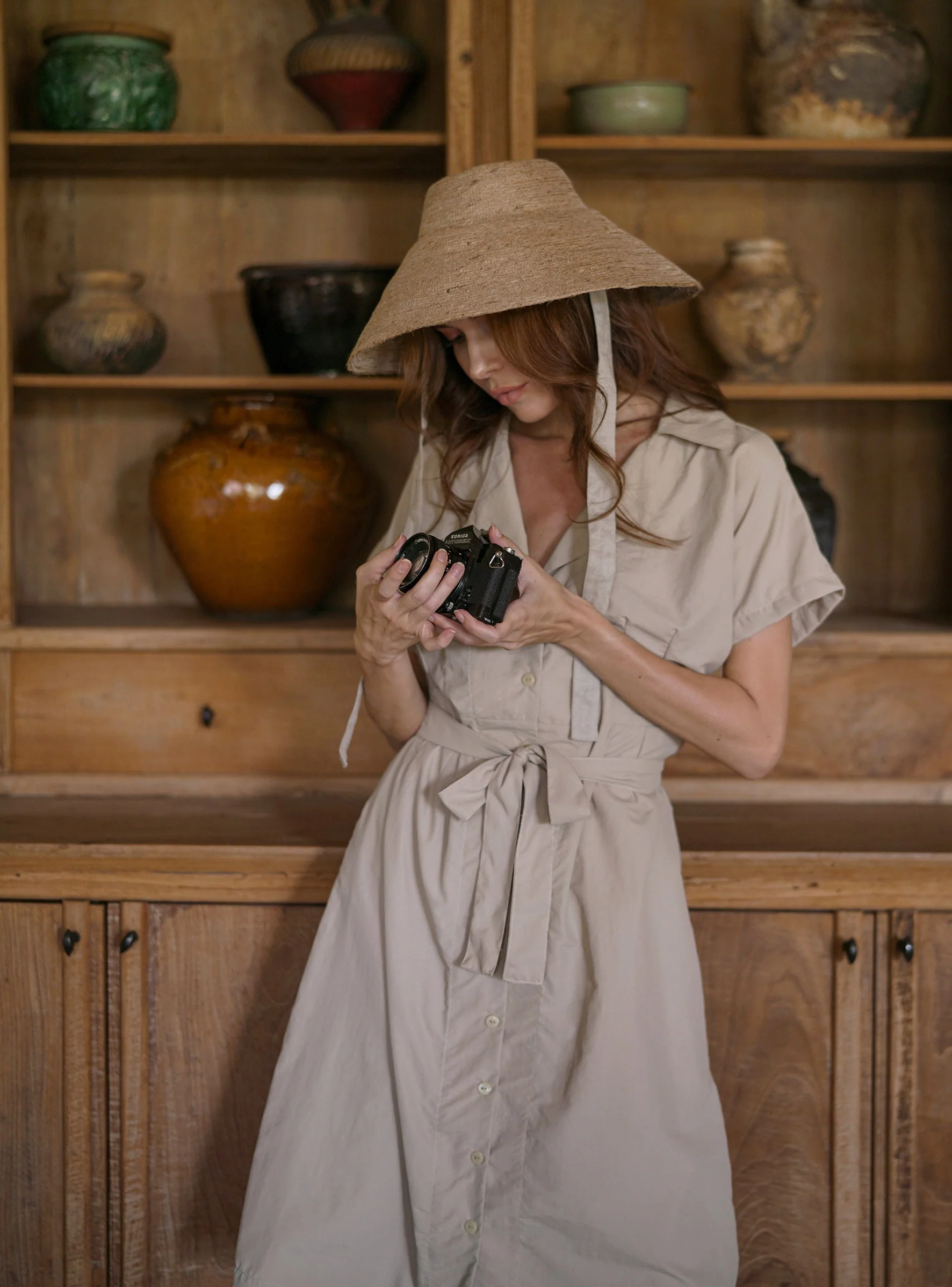 REIGN Jute Straw Hat In Nude Beige - Image 3