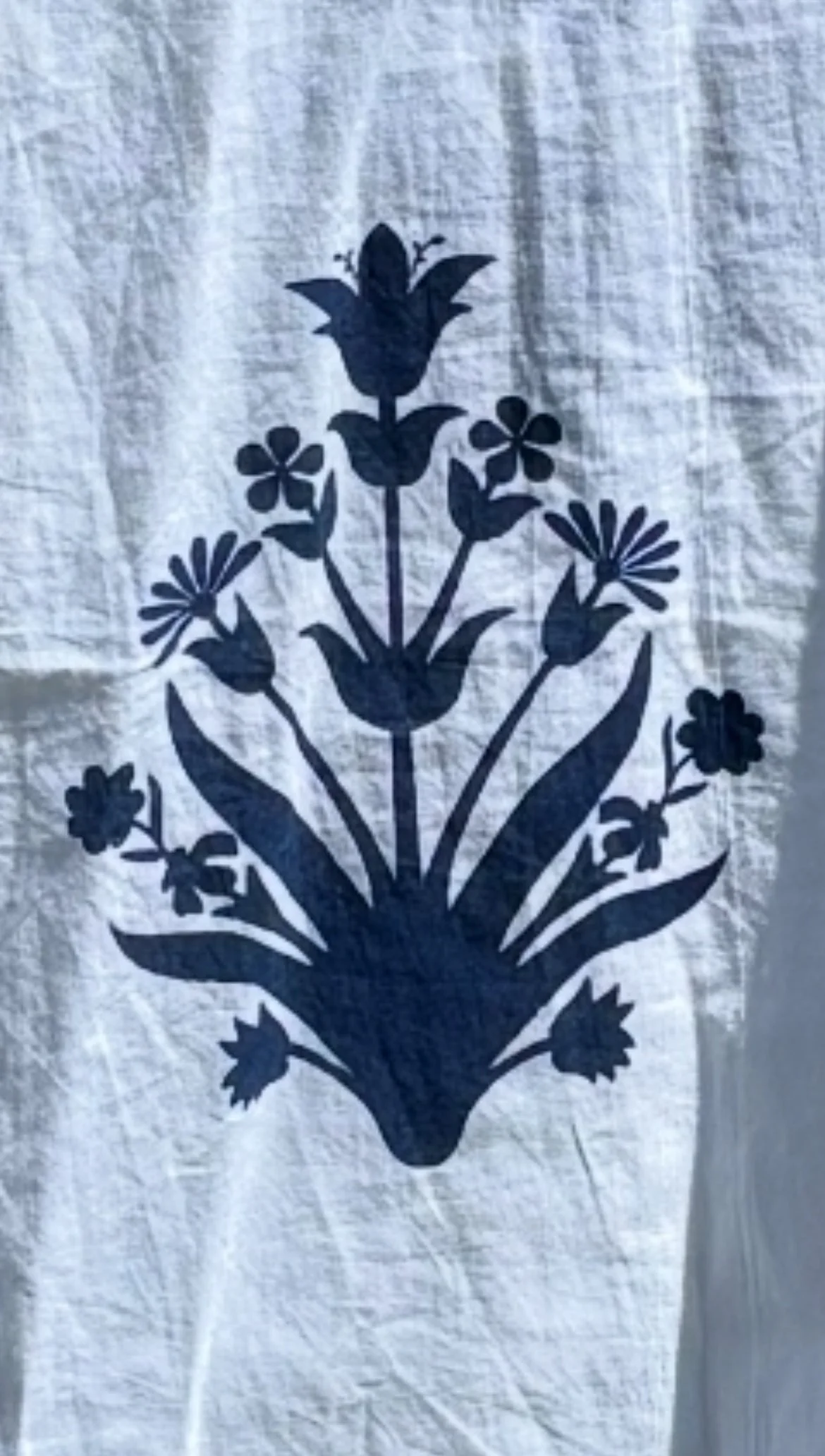 Relaxed Boyfriend Shirt - Cameo Floral True Navy - Image 2