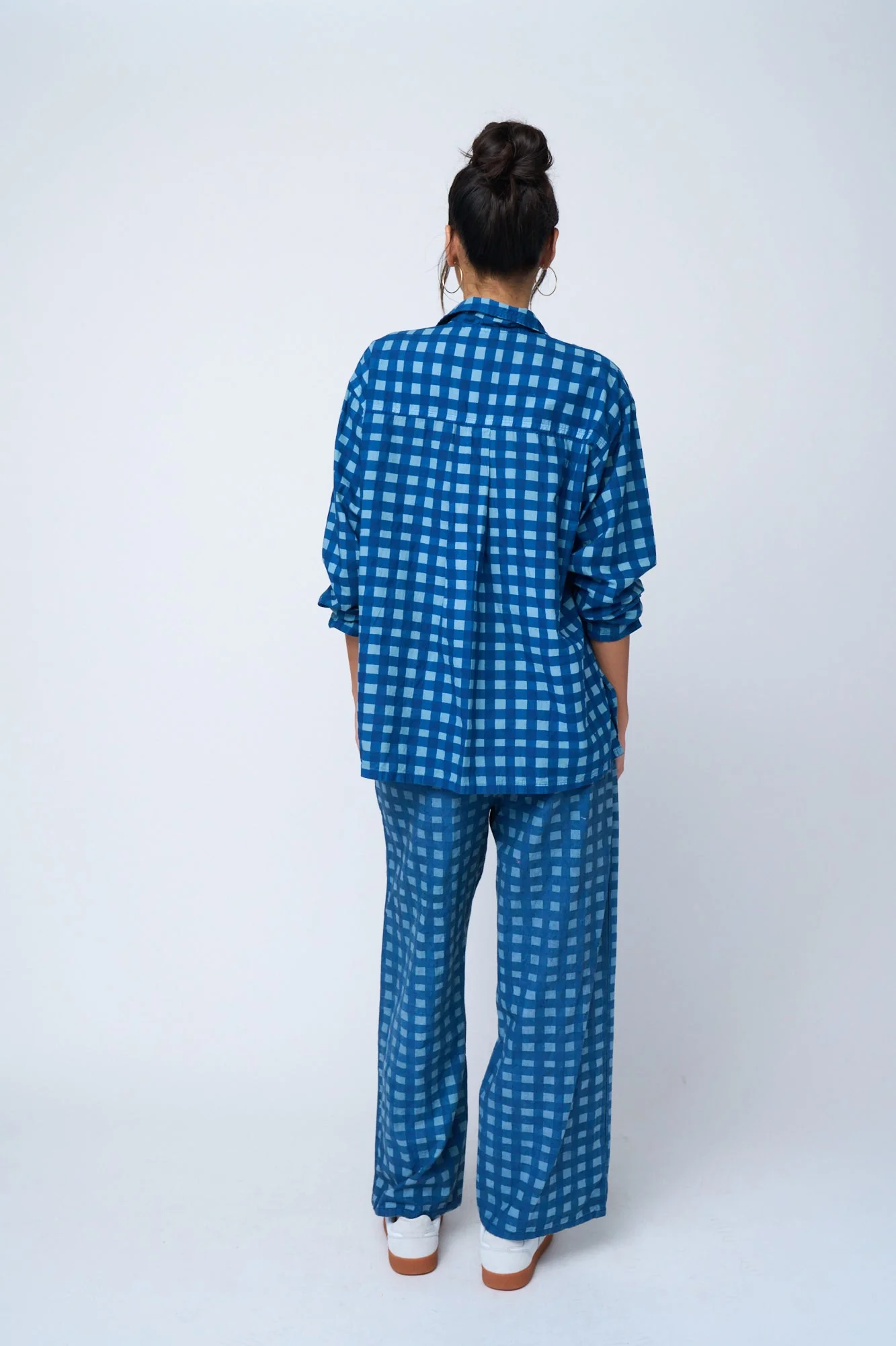 Relaxed Boyfriend Shirt - Gingham Picnic Overdye Cornflower Blue - Image 5