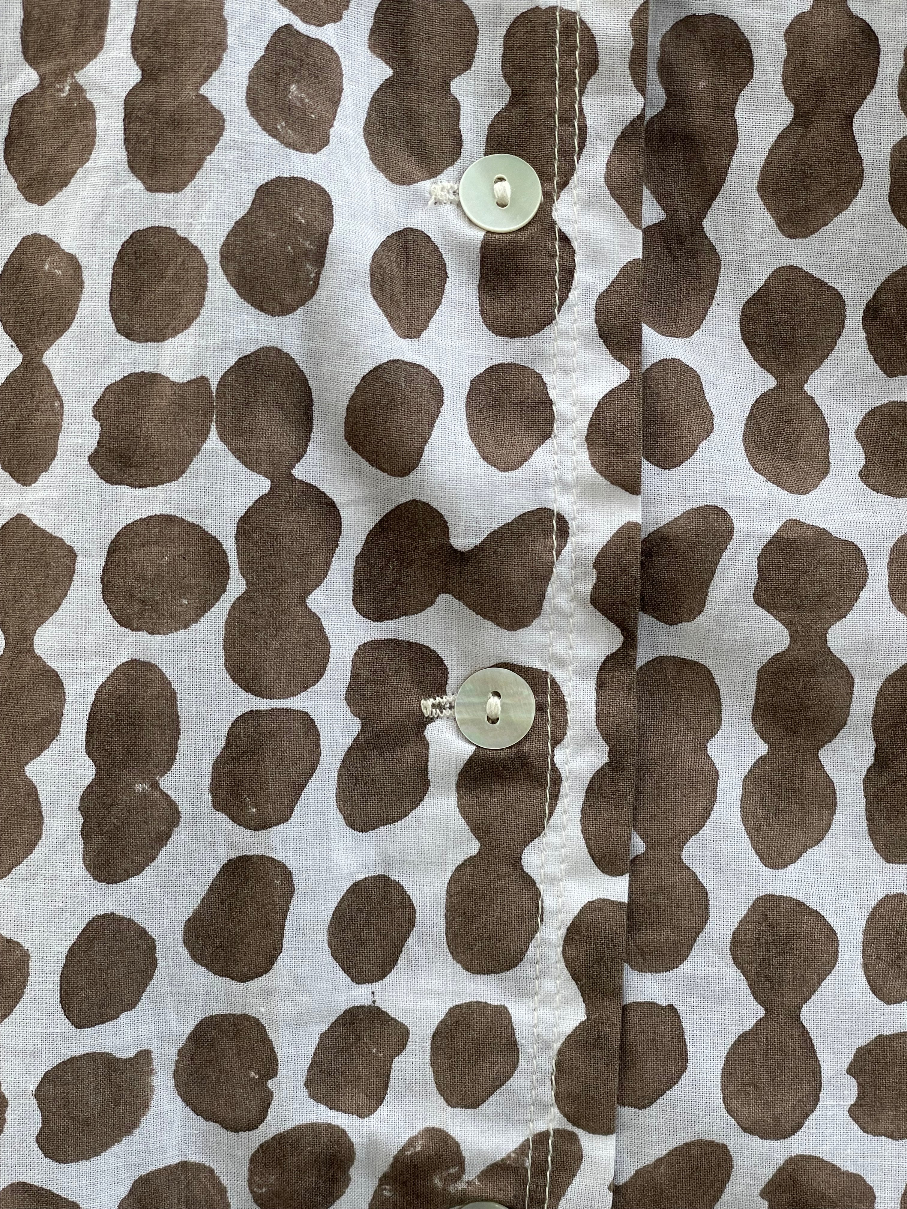 Relaxed Boyfriend Shirt Messy Dot - Pinecone - Image 4