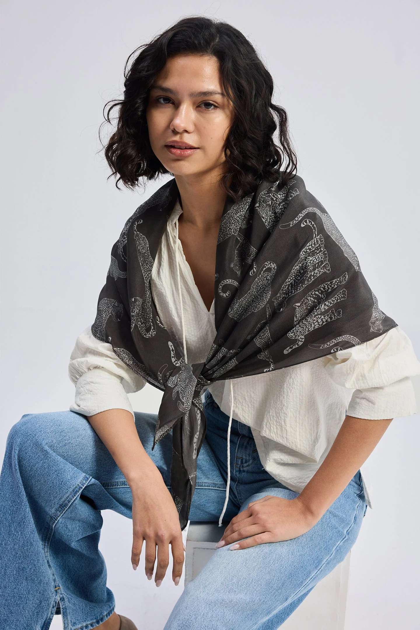 Relaxed Fit Top with Front-tie in Cream - Image 10