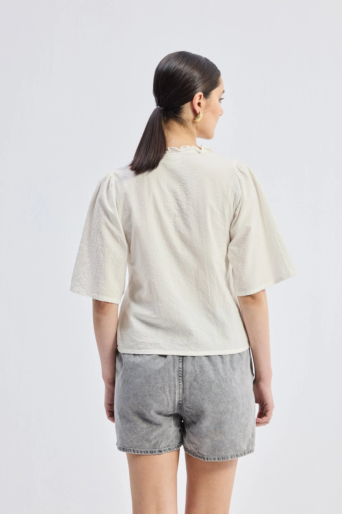 Relaxed Fit Top With Ruffles and Front-Ties in Cream - Image 2