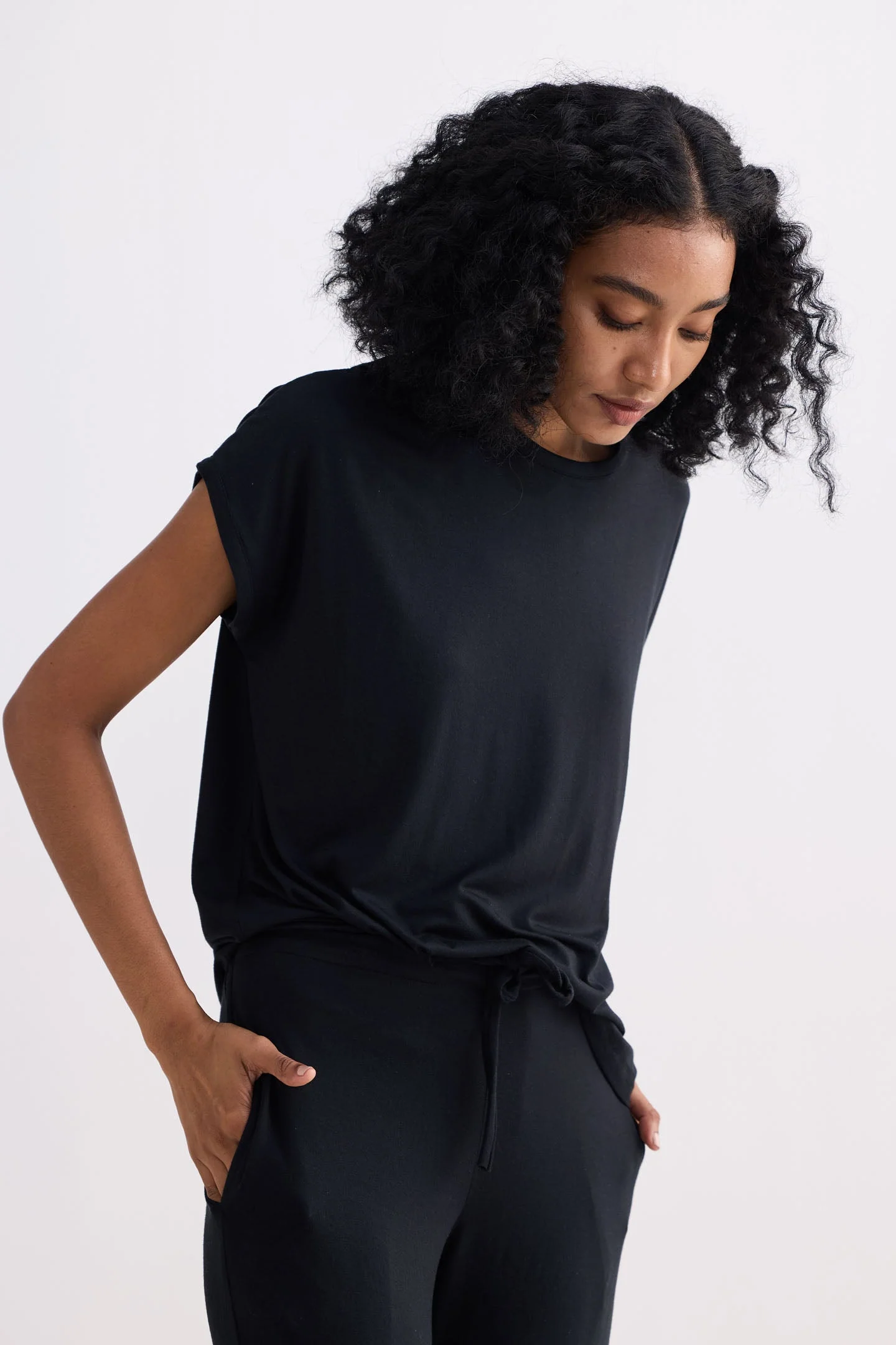 Relaxed Tee in Black - Image 3