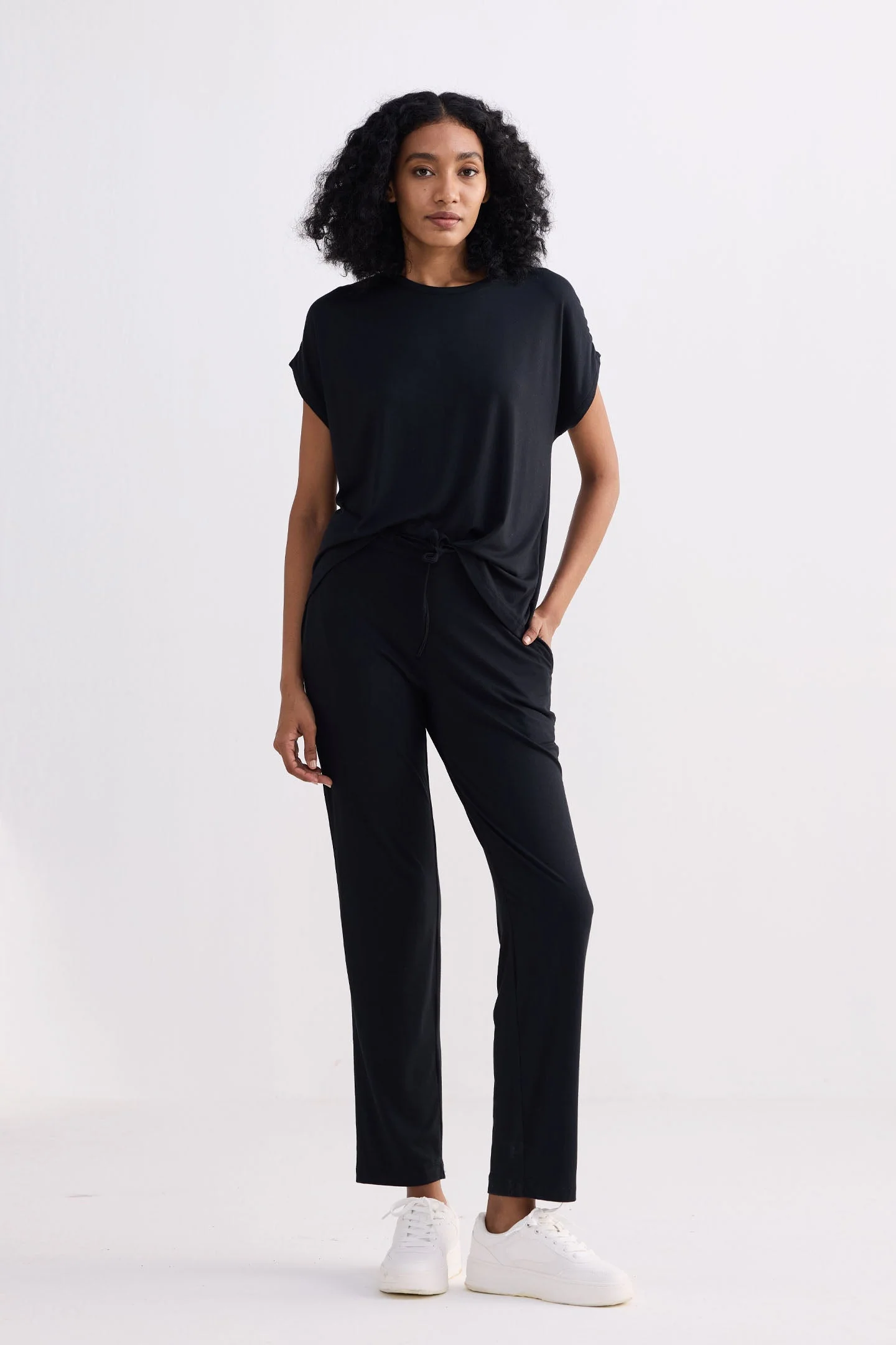 Relaxed Tee in Black - Image 5