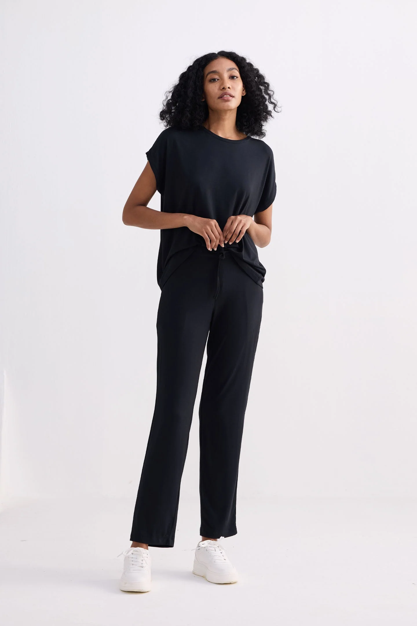 Relaxed Tee in Black - Image 6