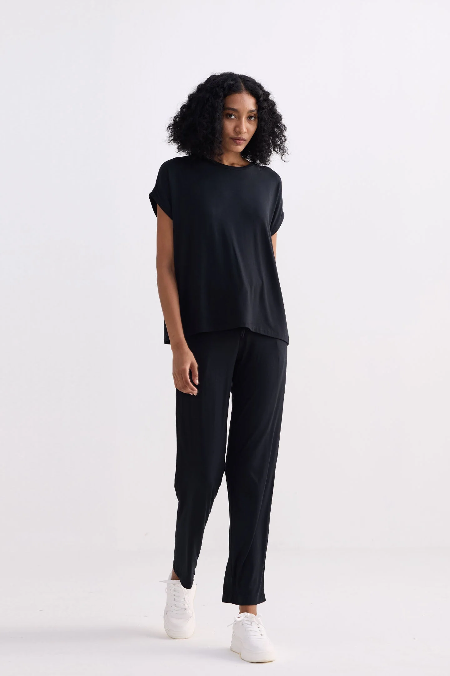 Relaxed Tee in Black - Image 9