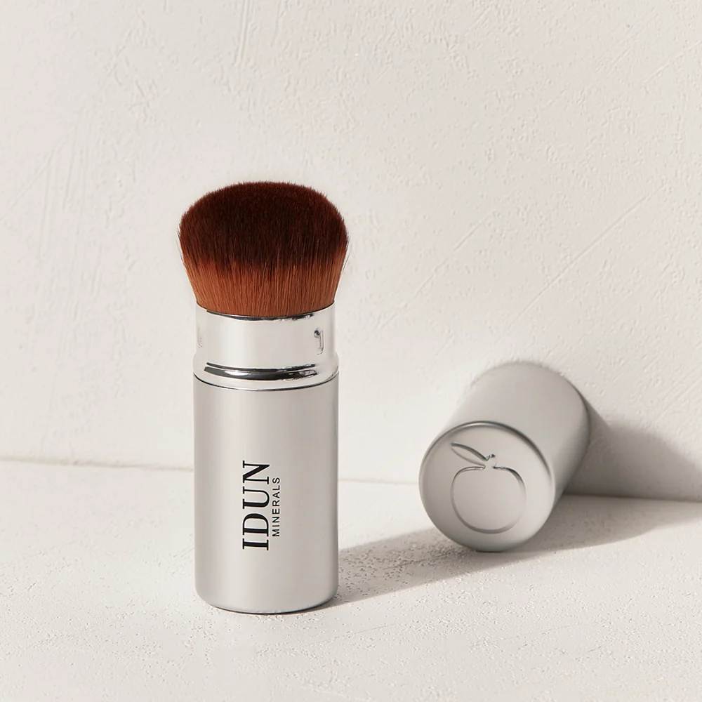 Retractable Kabuki brush - Image 2