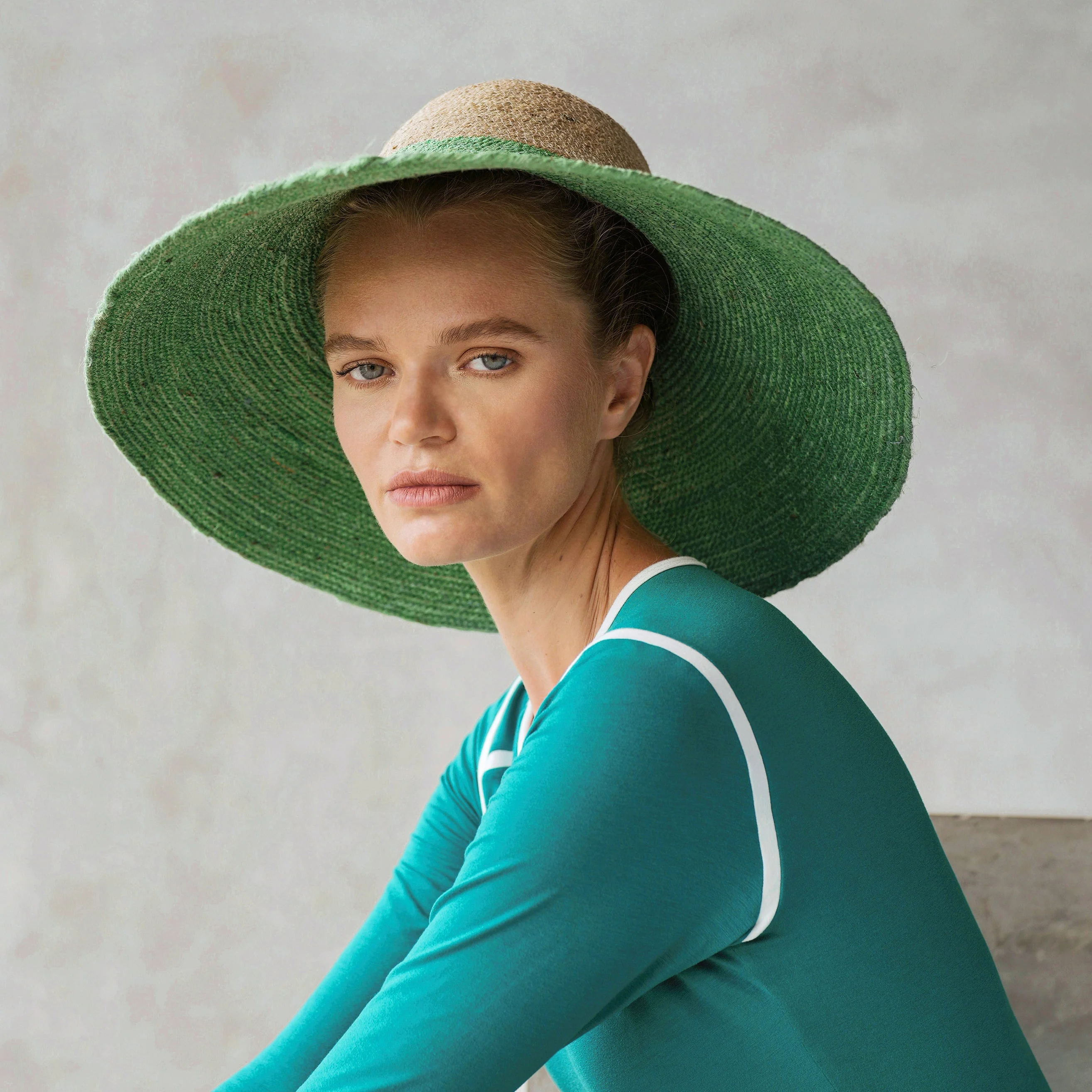 RIRI Duo Jute Handwoven Straw Hat In Natural & Kelly Green - Image 5