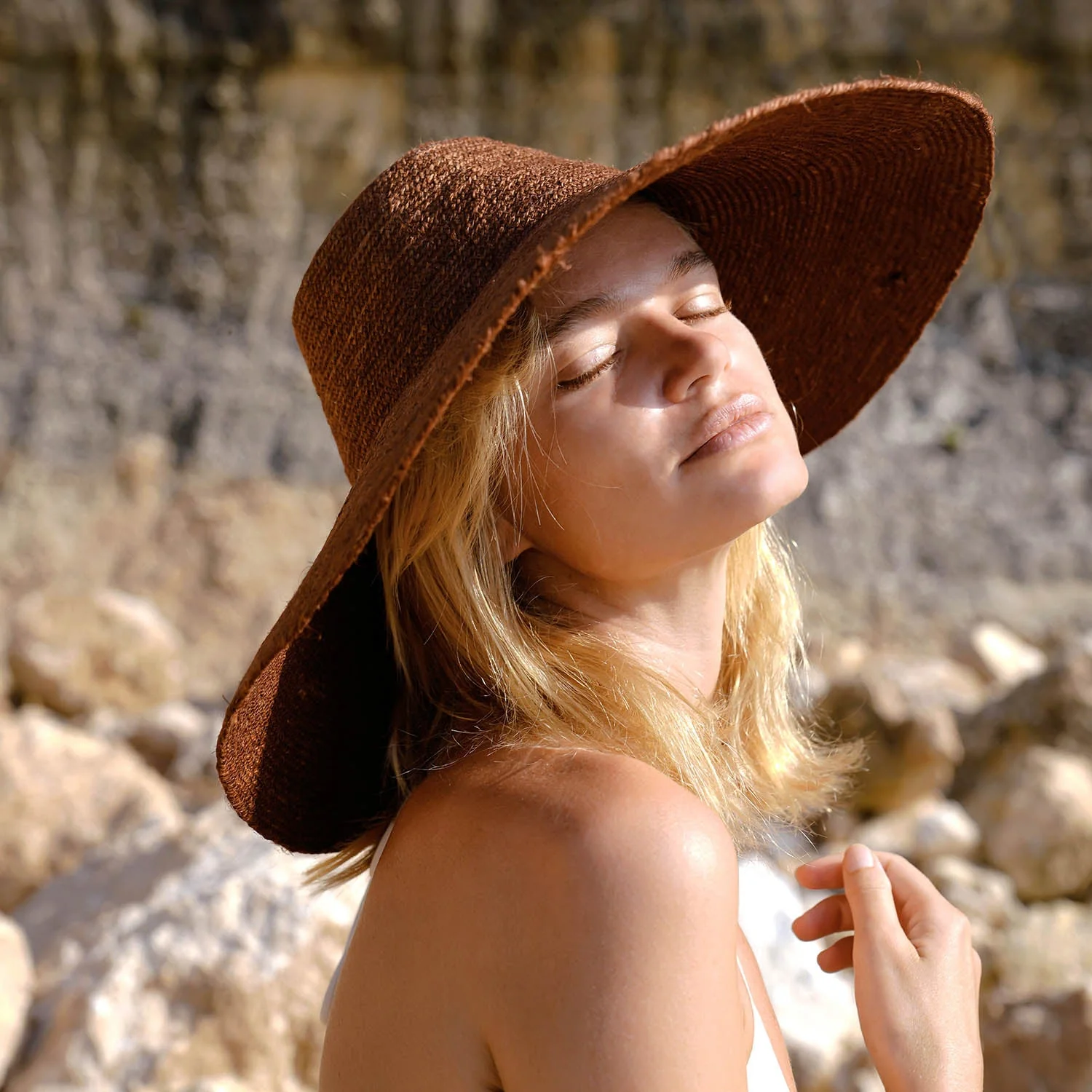 RIRI Jute Handwoven Straw Hat In Burnt Sienna - Image 4