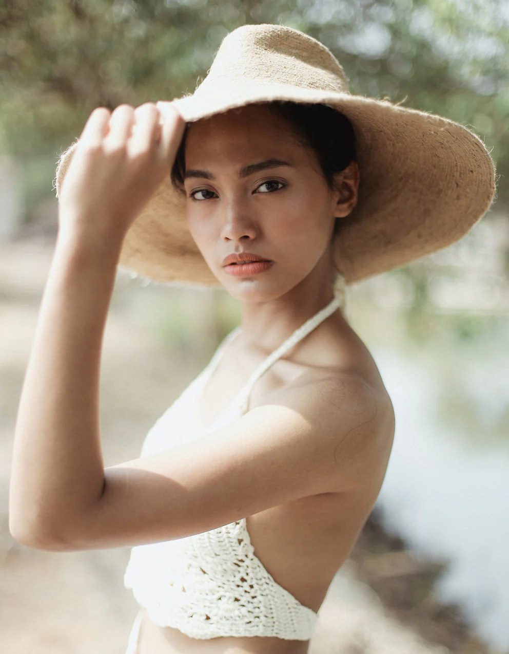RIRI Jute Handwoven Straw Hat In Natural Beige - Image 5