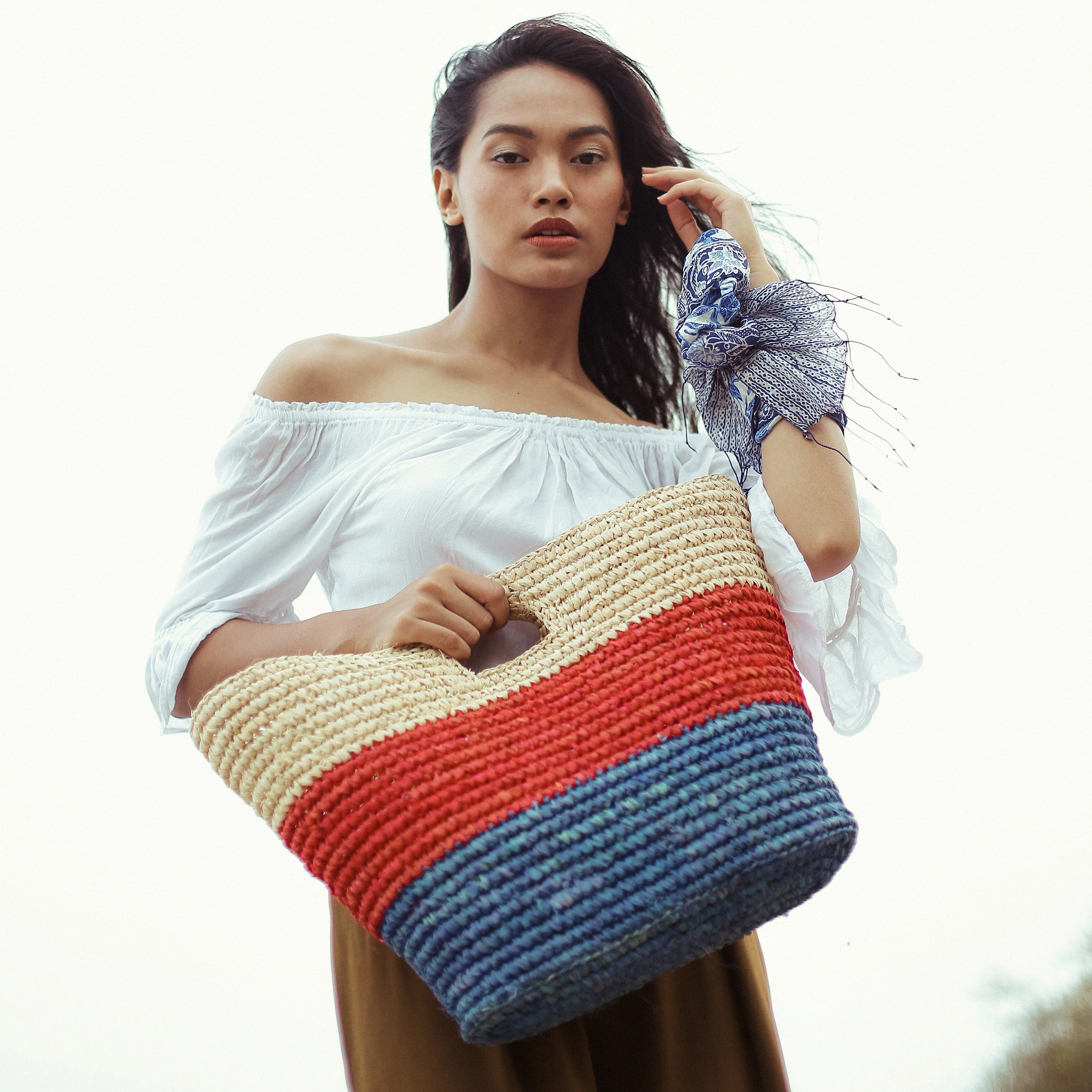 SAYAN Raffia Tote Bag, in Red & Blue - Image 2